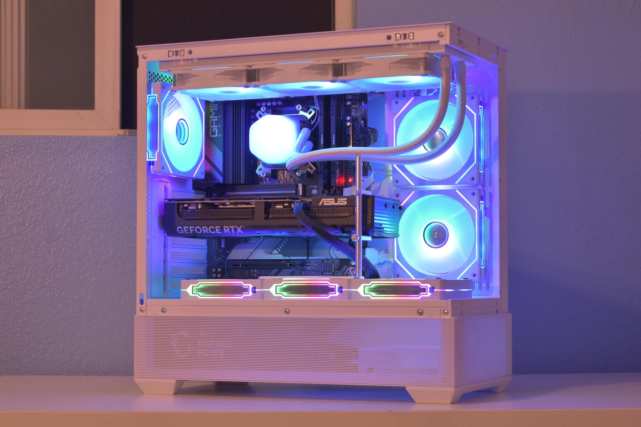 🚀High End Gamer🚀 Ryzen 7 9800X3D | RTX 5070ti 16GB | 32GB DDR5 | 2TB nVME SSD | White | RGB+Wifi