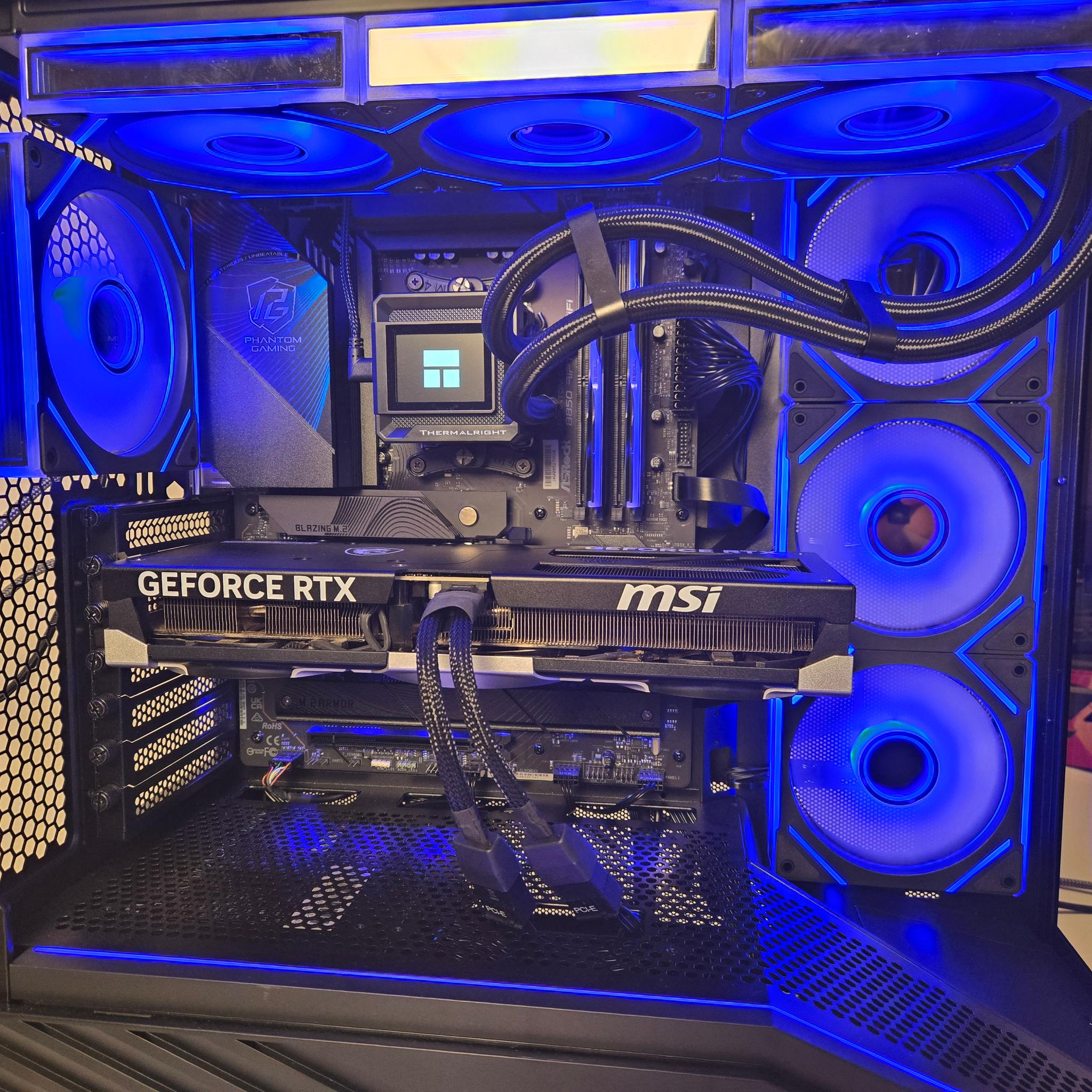 RTX 5070 Ti | Ryzen 7 9800X3D | 32gb DDR5 | 2TB NVME 🖤