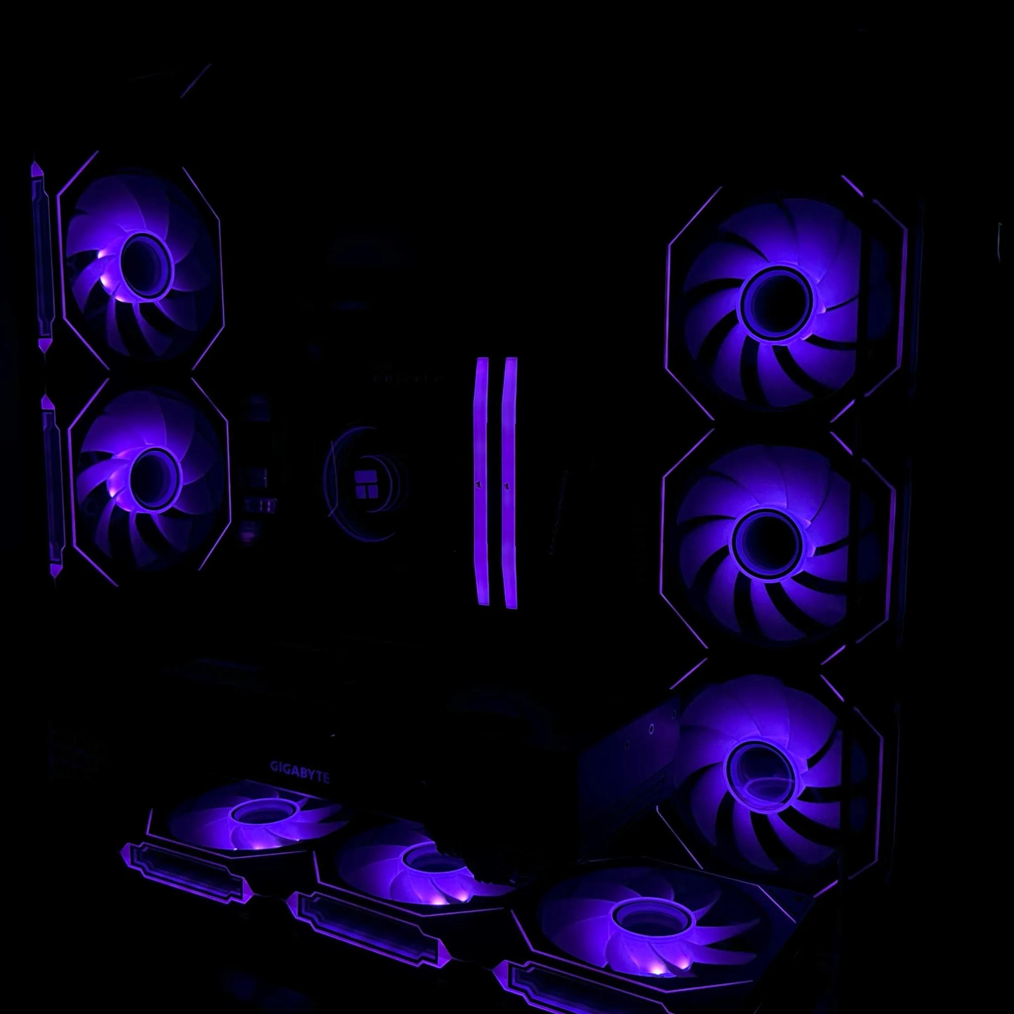 BIG SALE New Sleek Black Fishtank RGB Custom 1440p Gaming PC – GPU : 7700XT CPU : 9600X