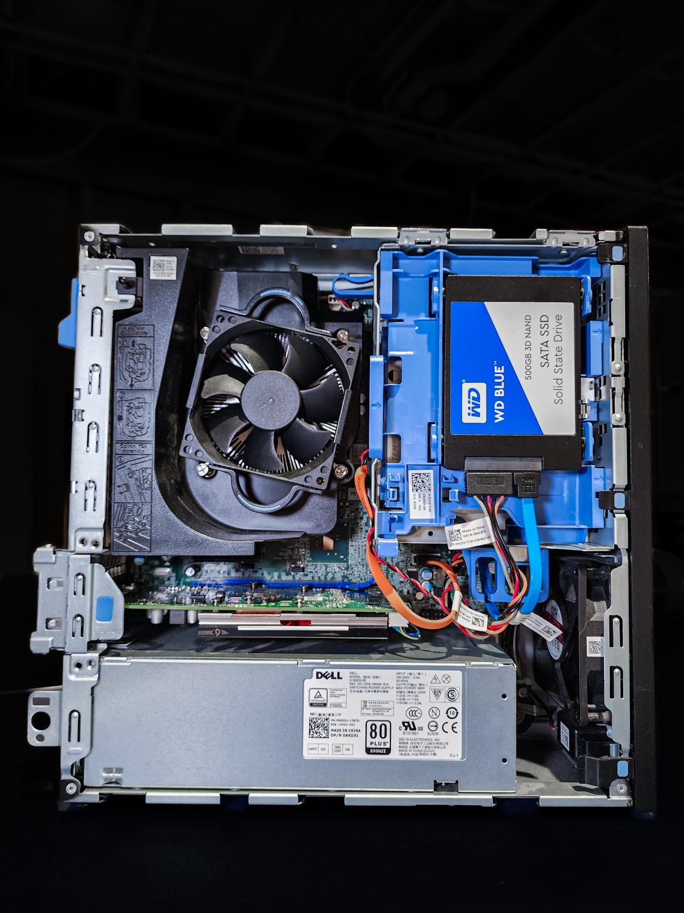 Small Form Factor Gaming Dell Optiplex - i7 6700, RX 550, 16GB DDR4 RAM, WiFi + Bluetooth