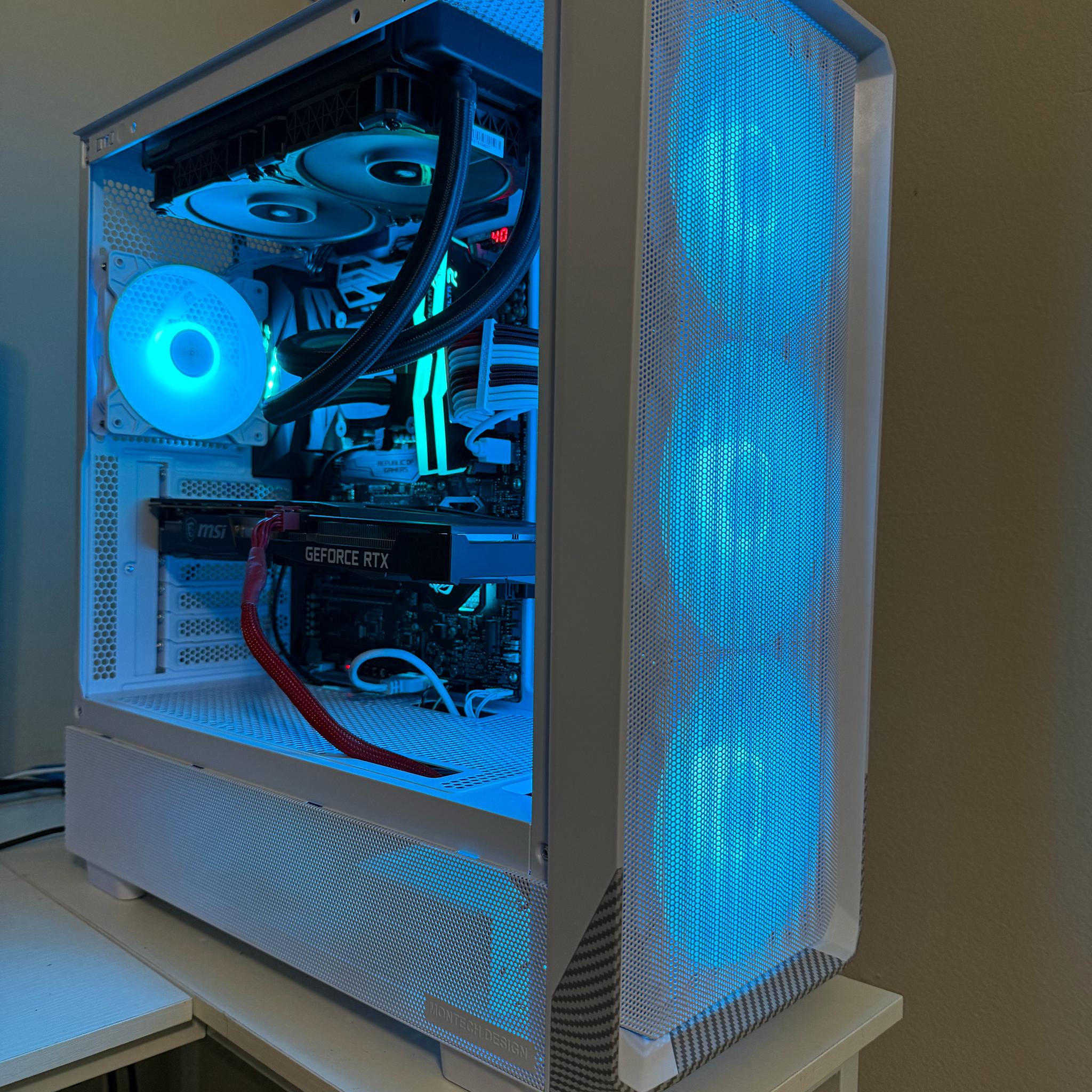 I7 8700k / RTX 3060 Ti / 16gb RAM/ 1tb SSD 2tb HDD