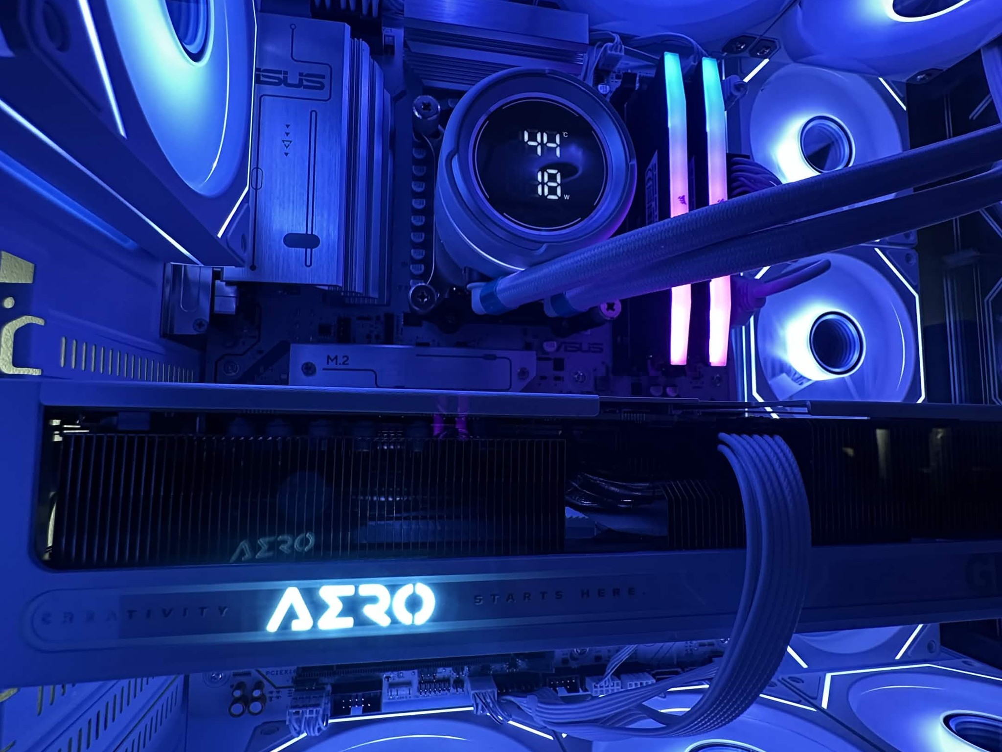 Aesthetic New Whiteout Gaming Pc 7800X3D | RTX 5070 | 32 GB DDR5