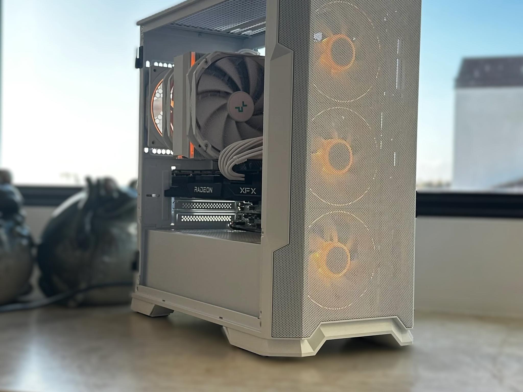 |🚀The Leviathan🚀| | RX 6700XT & Ryzen 5700x |