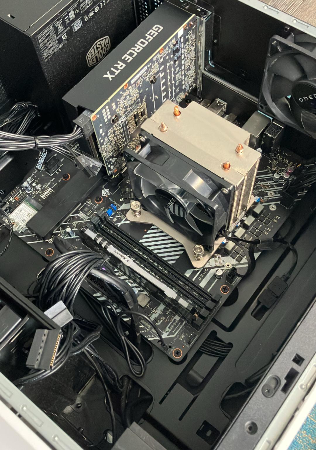OMEN 25L Gaming Desktop | AMD Ryzen 5 5600G | GeForce RTX 3050 OEM
