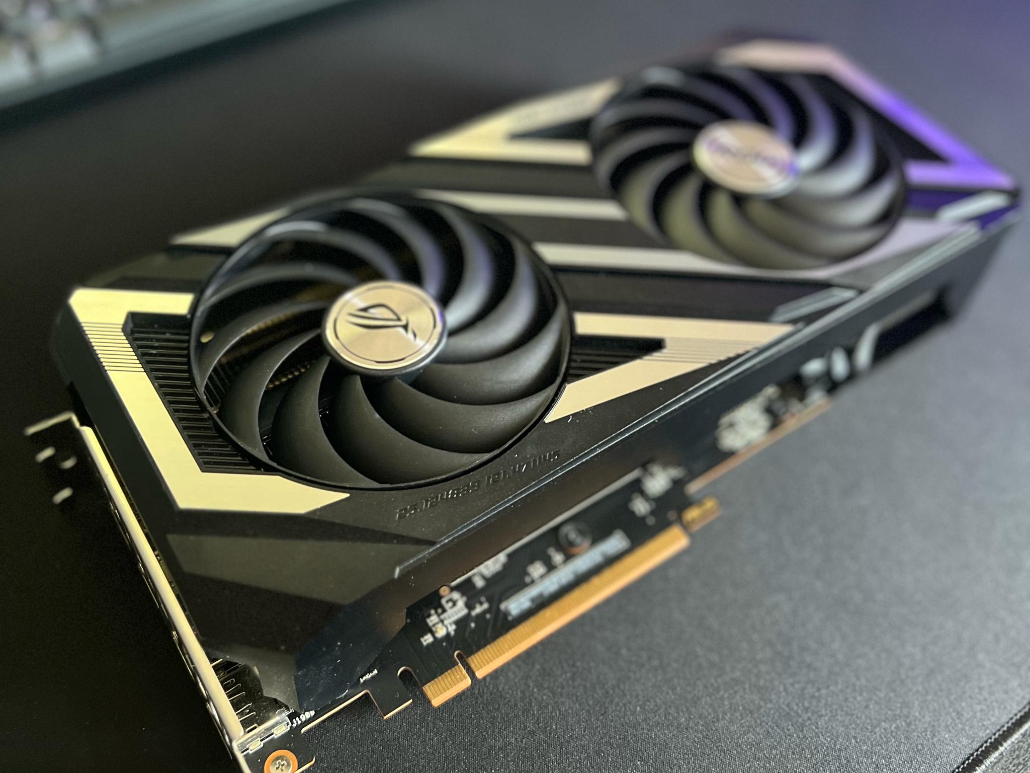 ASUS ROG STRIX OC Radeon RX 7600
