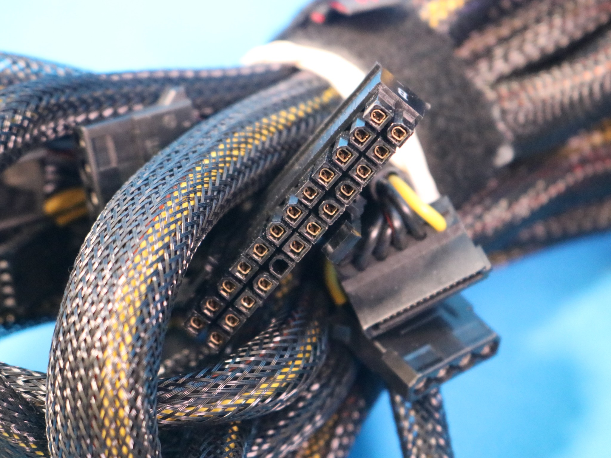 Antec TruePower Classic 750W Continuous Power 80 PLUS Gold 24-Pin ATX Desktop PSU TP-750C