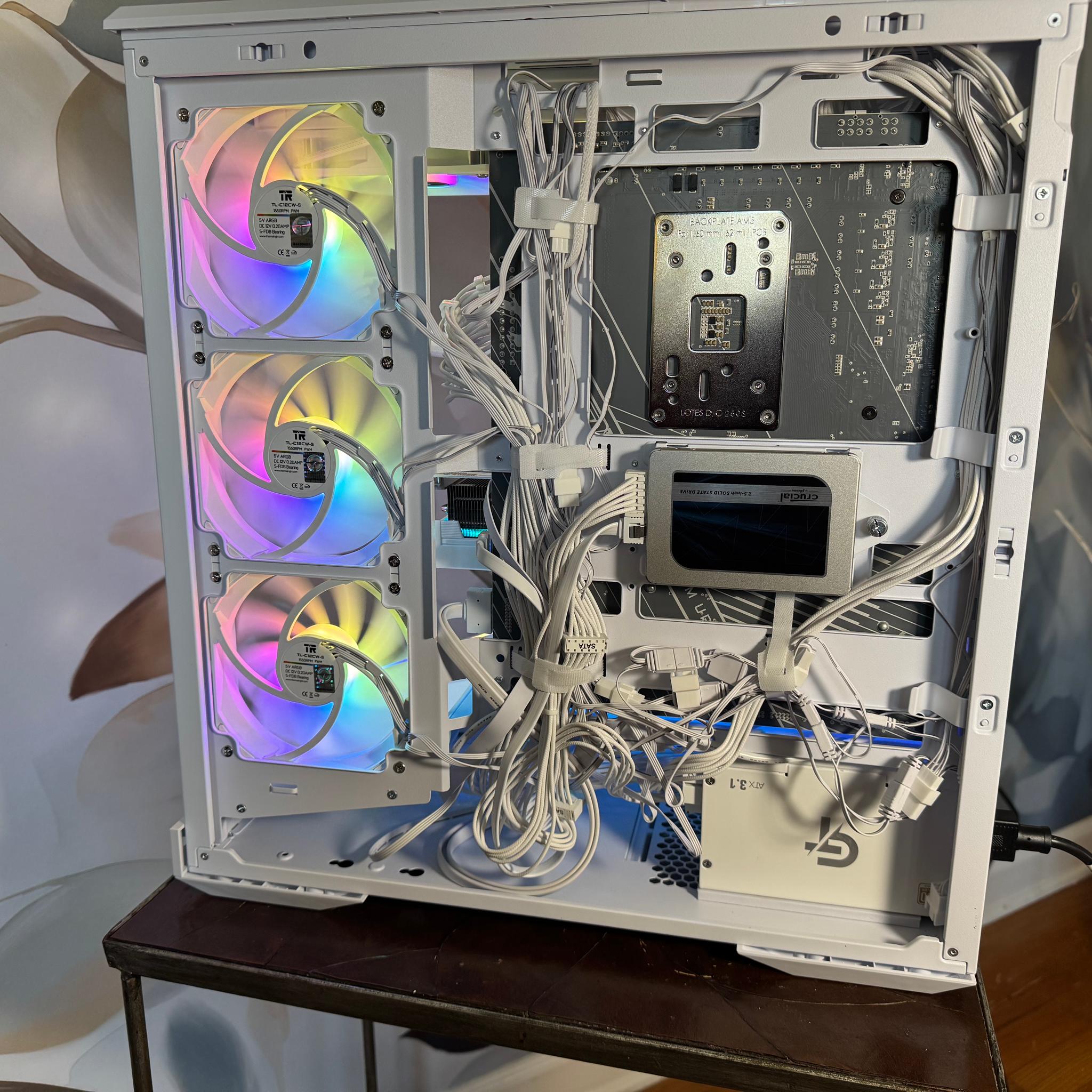 Elite All-White Gaming PC | Ryzen 7 7700X | ASRock RX 9070 XT 16GB | 32GB DDR5-6000 | 2TB SSD