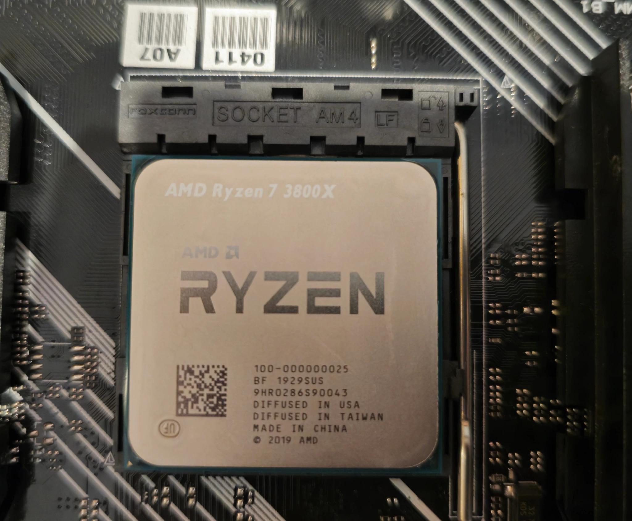 AMD Ryzen 7 3800X with Wraith Prism Cooler