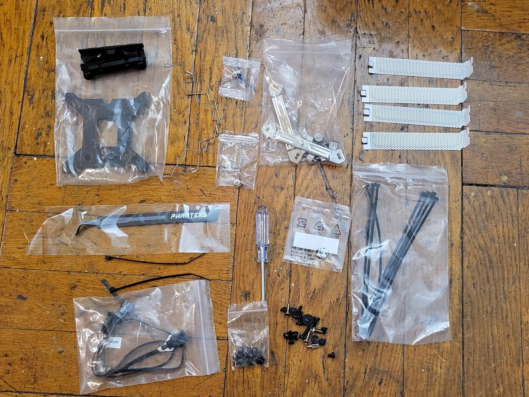 ASUS ROG Strix B550-E Gaming, AMD RYZEN 7 3700X 8-Core, PNY Geforce RTX 3060, 32GB RAM, 16TB storage