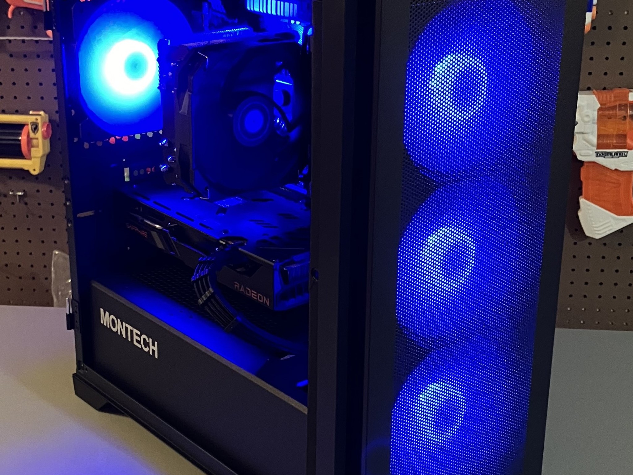 Ryzen 5 5600x and 6600 XT Gaming PC