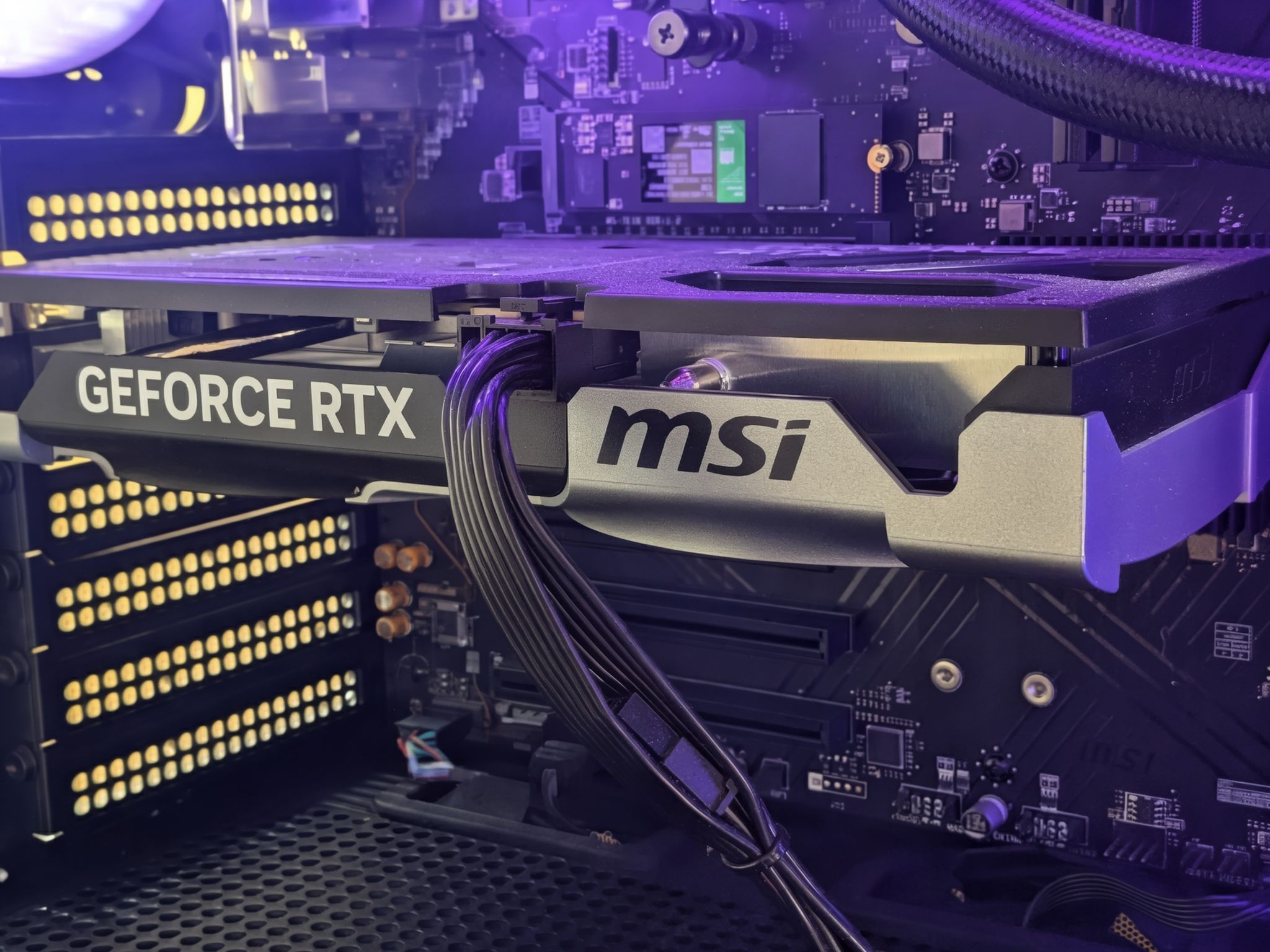 High-End Gaming PC — RTX 5060 Ti / Ryzen 9 7900X / 32GB DDR5**