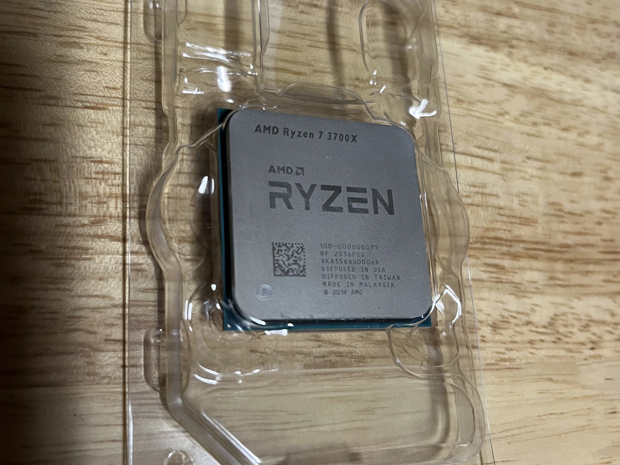 Used: AMD Ryzen 7 3700X w/Wraith Prism Cooler