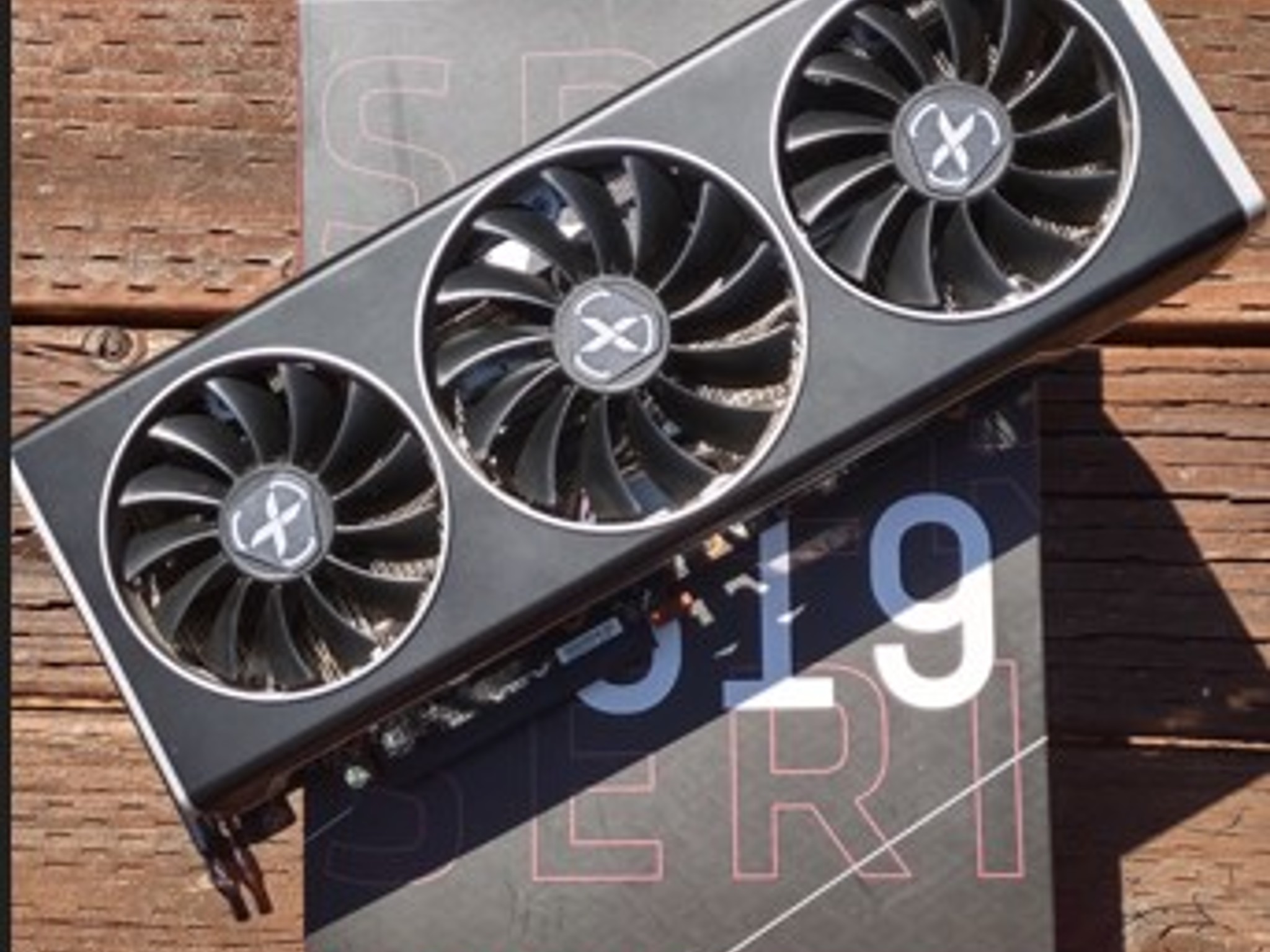 XFX Merc RX6700XT