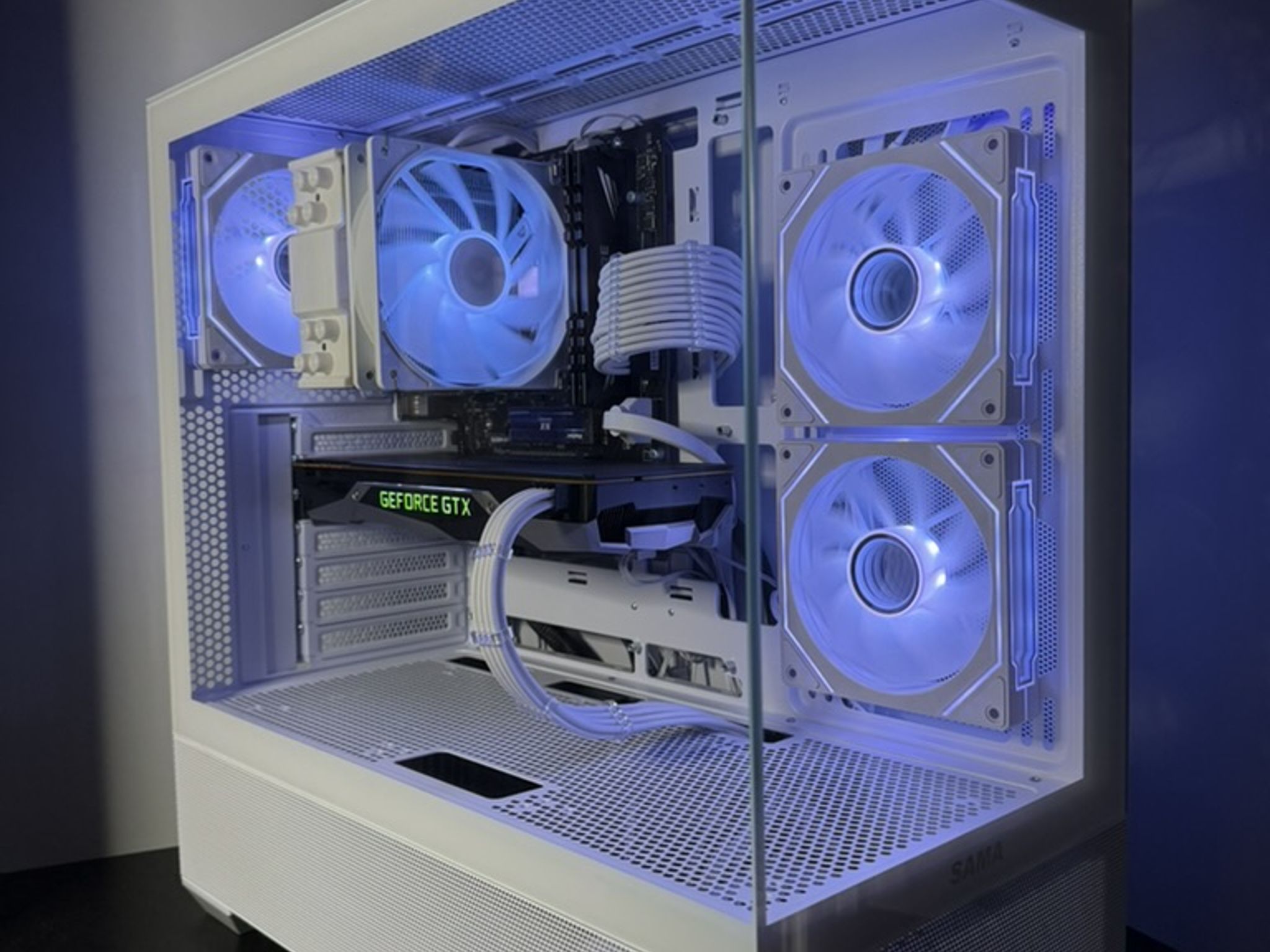 Gaming PC // Founders Edition Nvidia GTX 1070Ti // Ryzen 3600 CPU // 512GB NVME SSD //