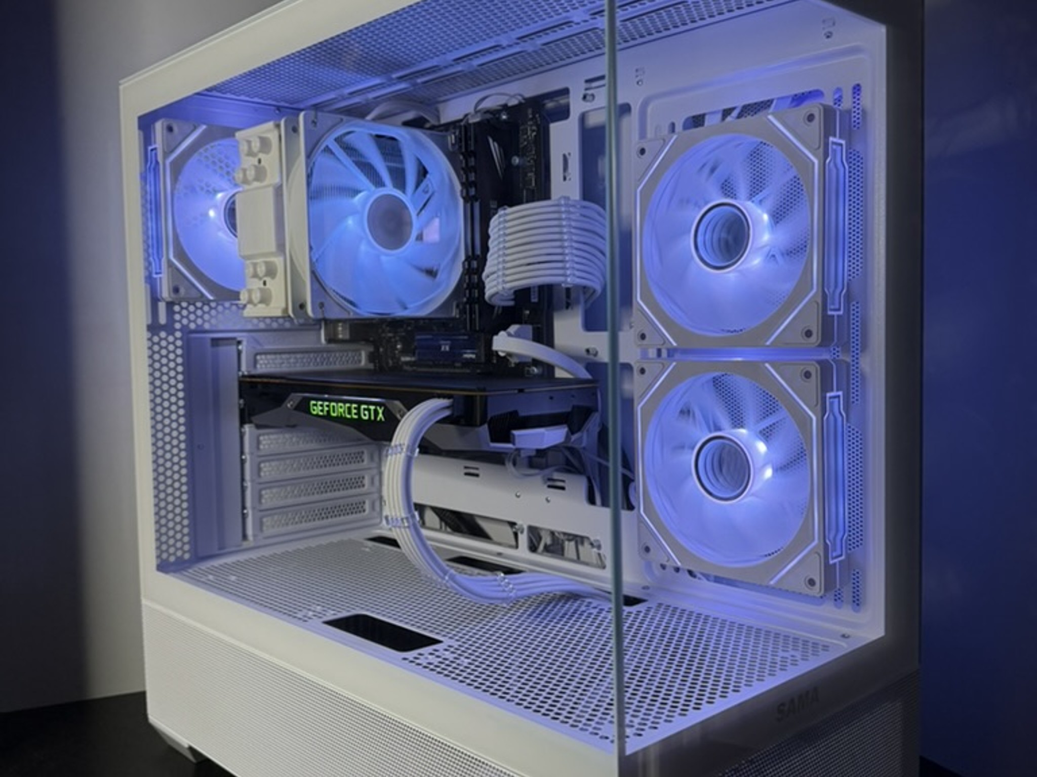 Gaming PC // Founders Edition Nvidia GTX 1070Ti // Ryzen 3600 CPU // 512GB NVME SSD //