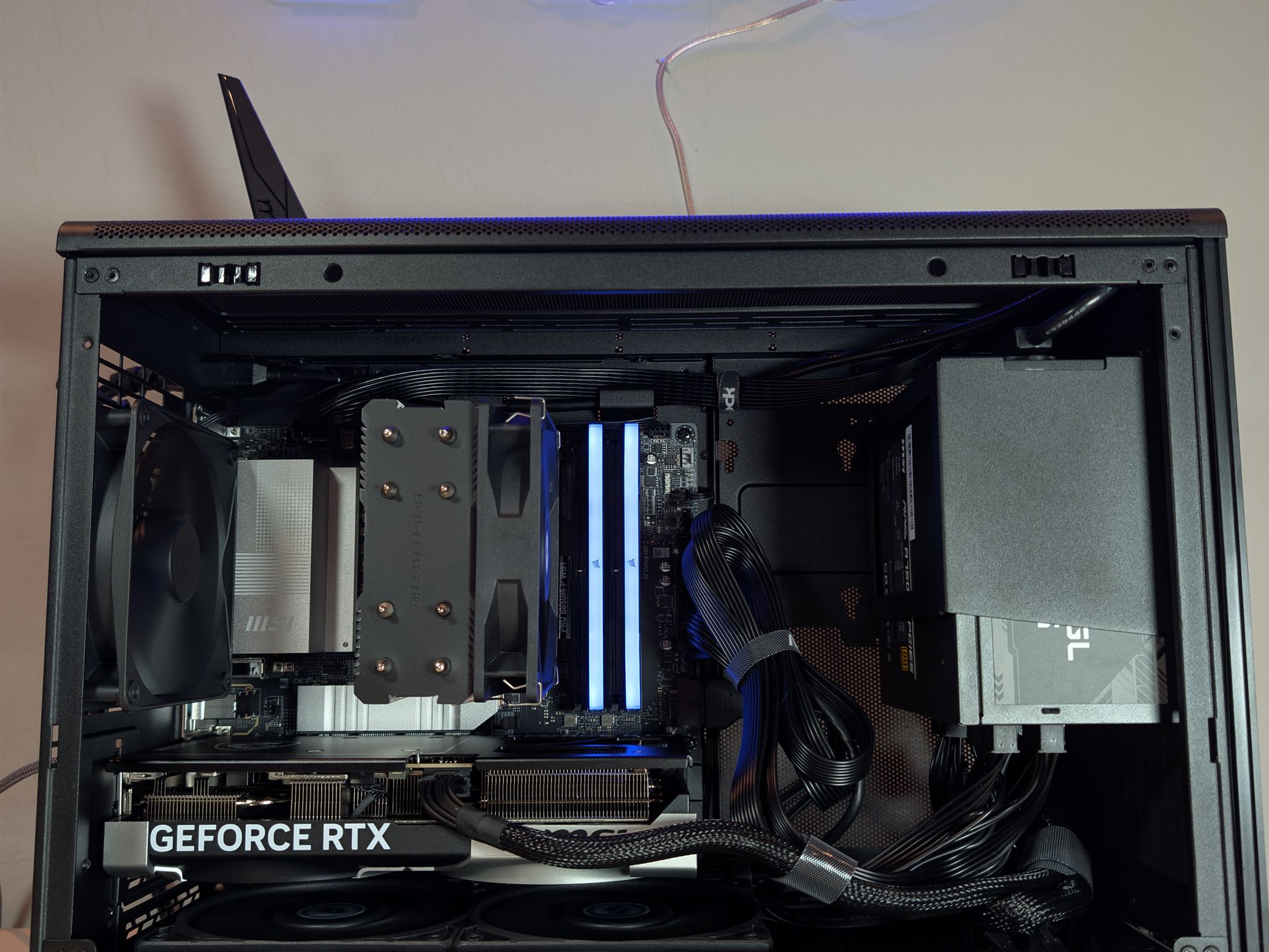 RTX 5070 // Ryzen 9600x // 32GB DDR5 // 1TB Gen4 NVMe // WiFi