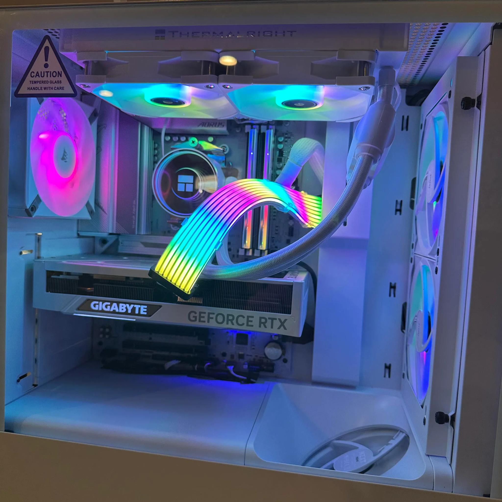 🧊White out🧊 4070 super, Ryzen 5 7600x, 32 Gb Ddr5 6000 MHz, 1 tb nvme ssd. PRICED TO SELL!