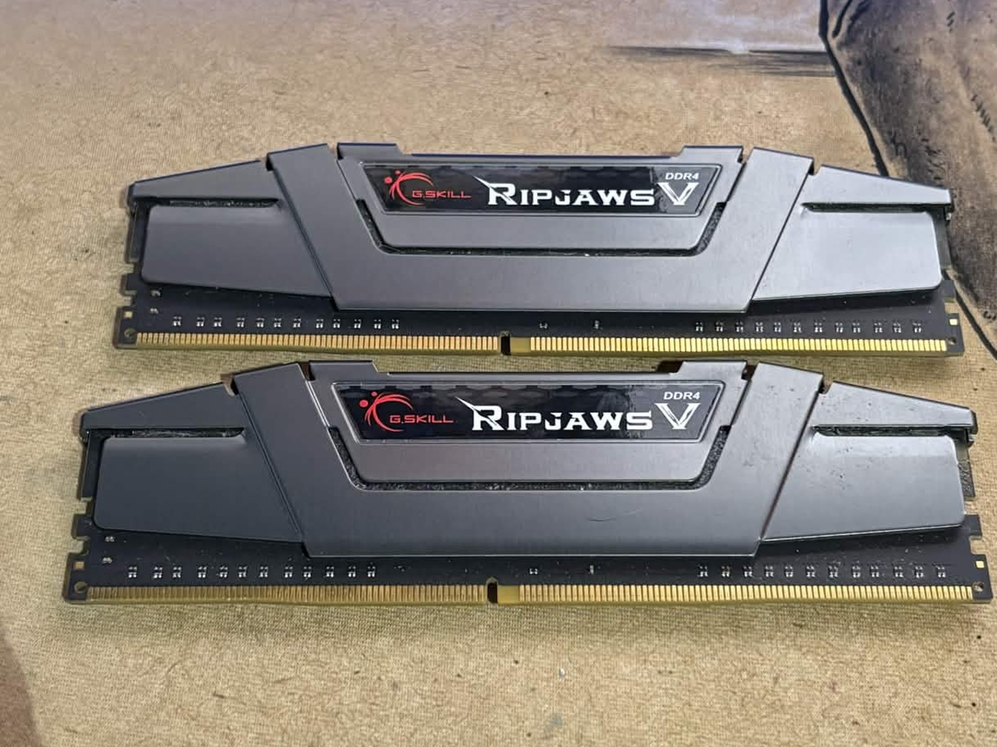 G.Skill Ripjaws 16 GB (2×8 GB) DDR4-3200 MHz