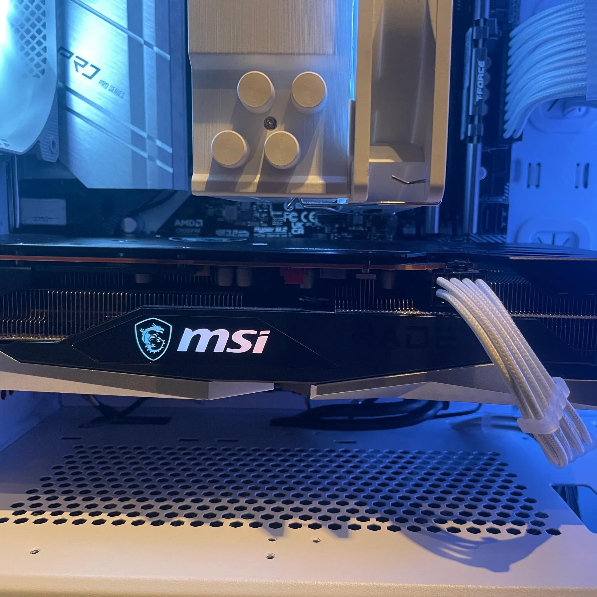 ‼️Budget‼️White PC Ryzen 5 5600 | RX 6600 XT 8 GB | Windows 11 Home | WIFI and Bluetooth!!!