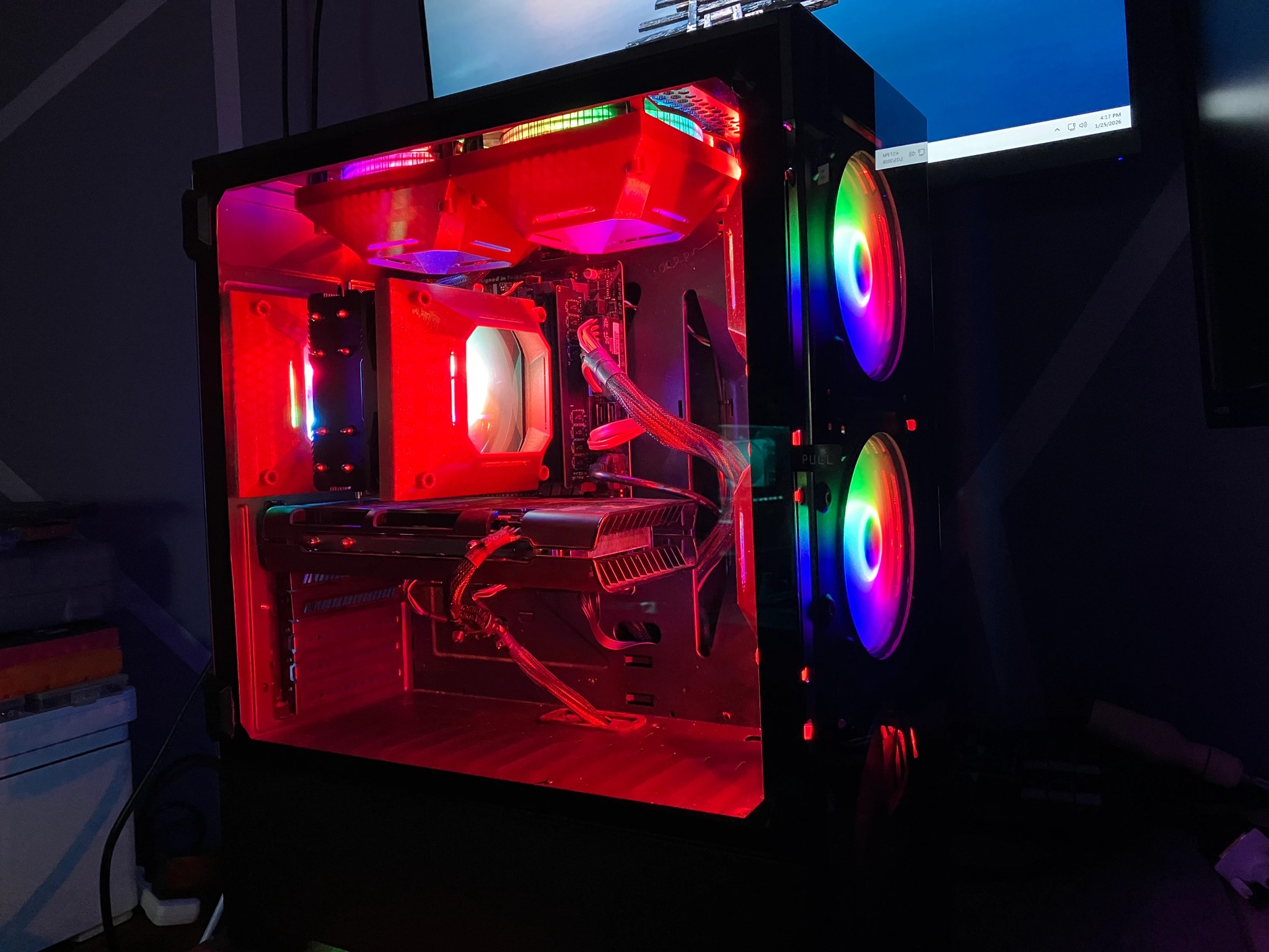 i5-9400f | RX 5500 XT | 16 GB Ram | 512 GB NVMe | 2 x 1 TB Game HDD | 700W PSU | Win 11 Pro