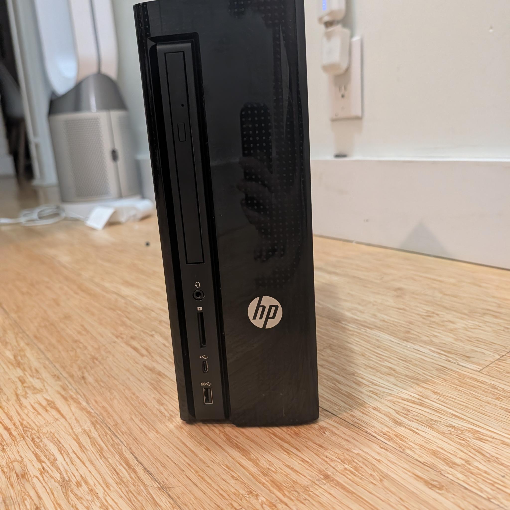HP Slimline desktop PC | I3 7100T | 256GB NVME | 4GB DDR4 |