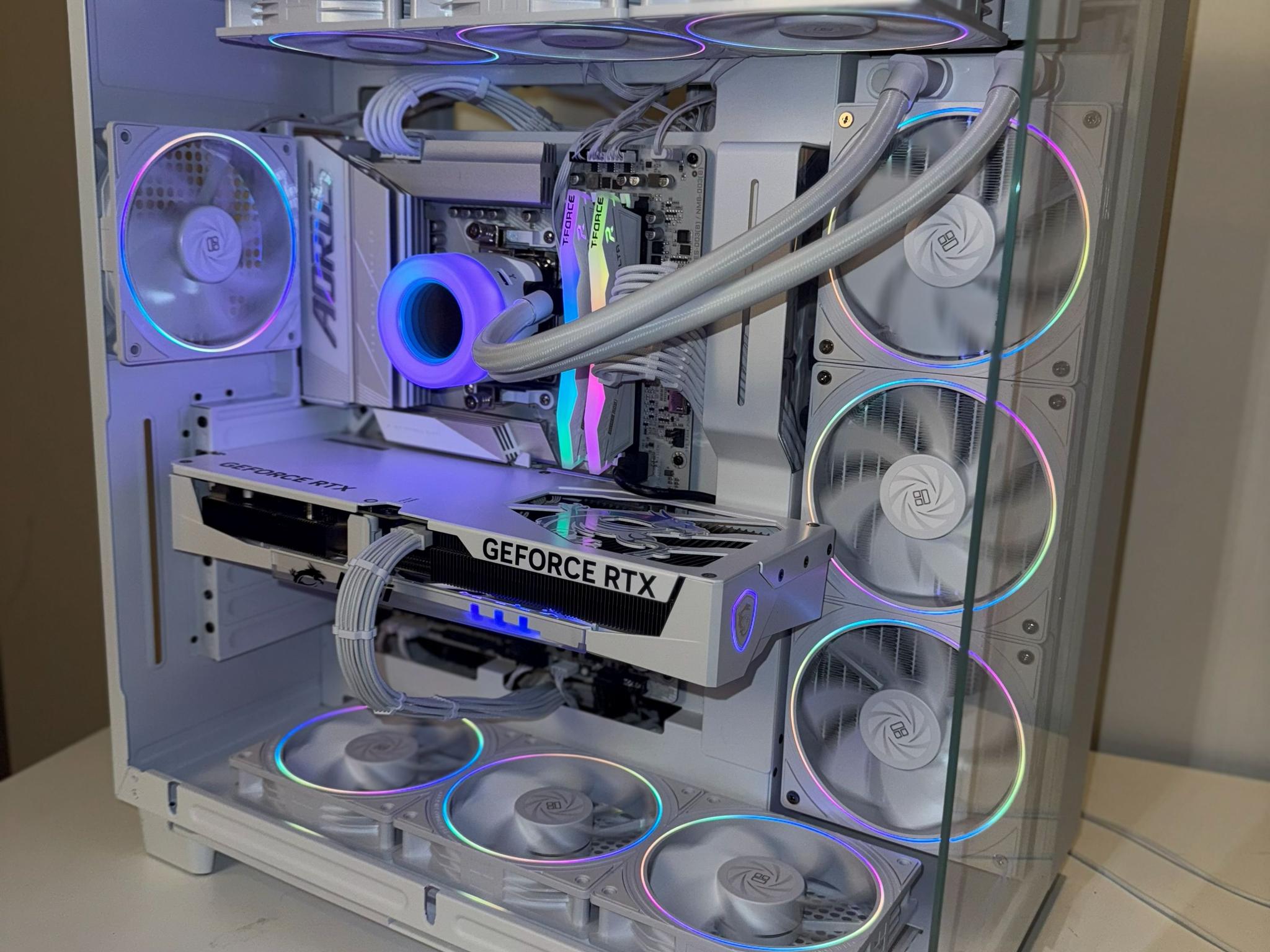 RTX 5070 Ti | Ryzen 7 7800X3D | 32gb DDR5 | 1tb NVME 🧊