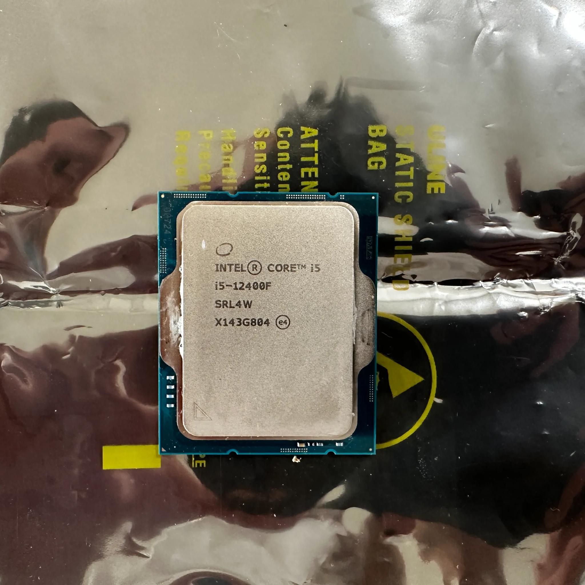 Intel i5-12400F