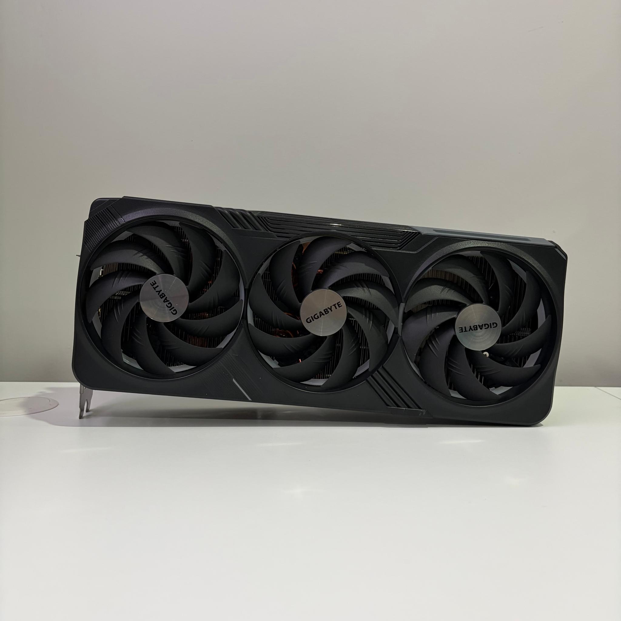 GIGABYTE Gaming GeForce RTX 4090 OC 24GB