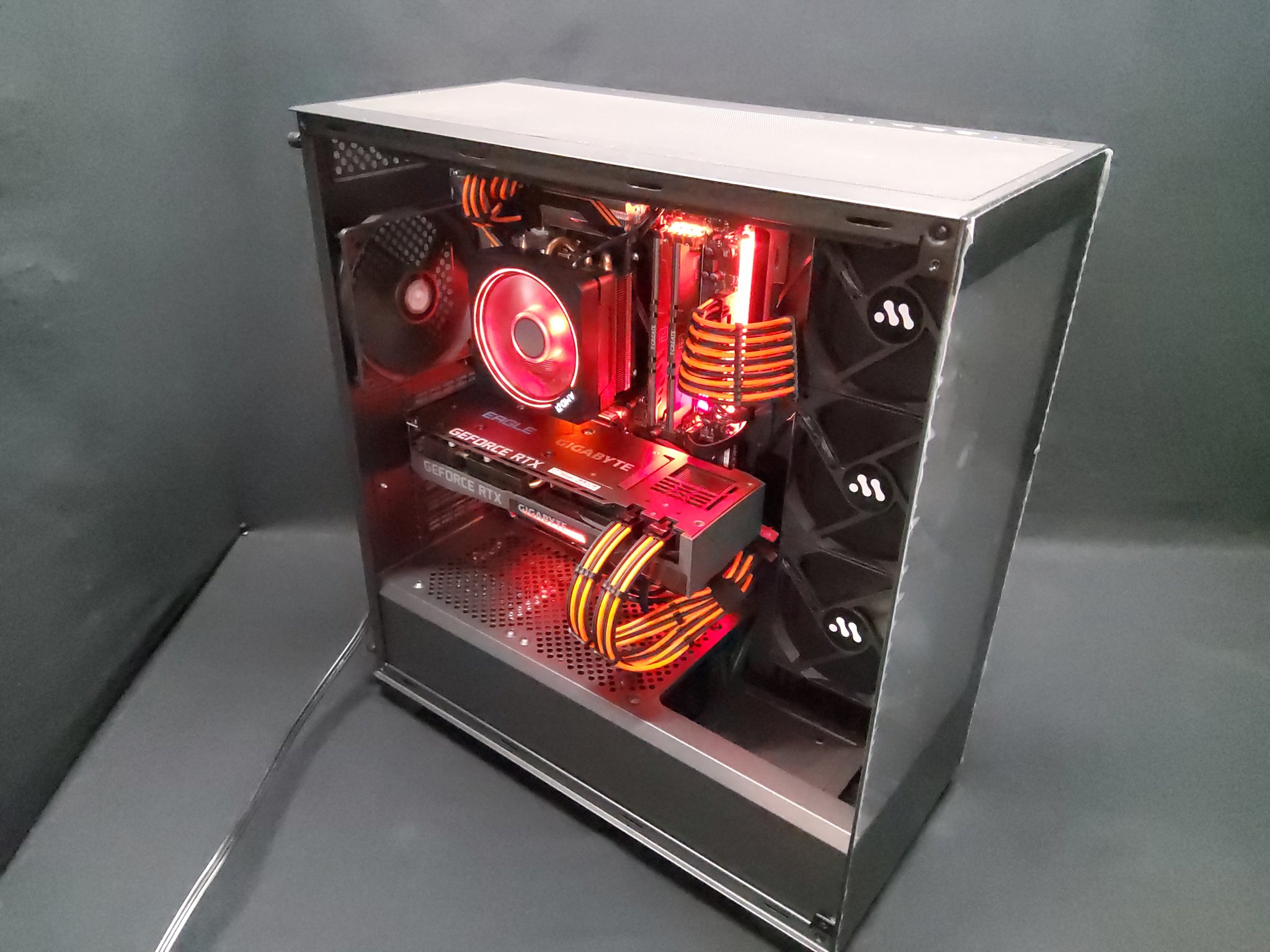 🎅Holiday Sale🎅 3070TI 32GB Ryzen 7 2700X X470 Aorus Mobo