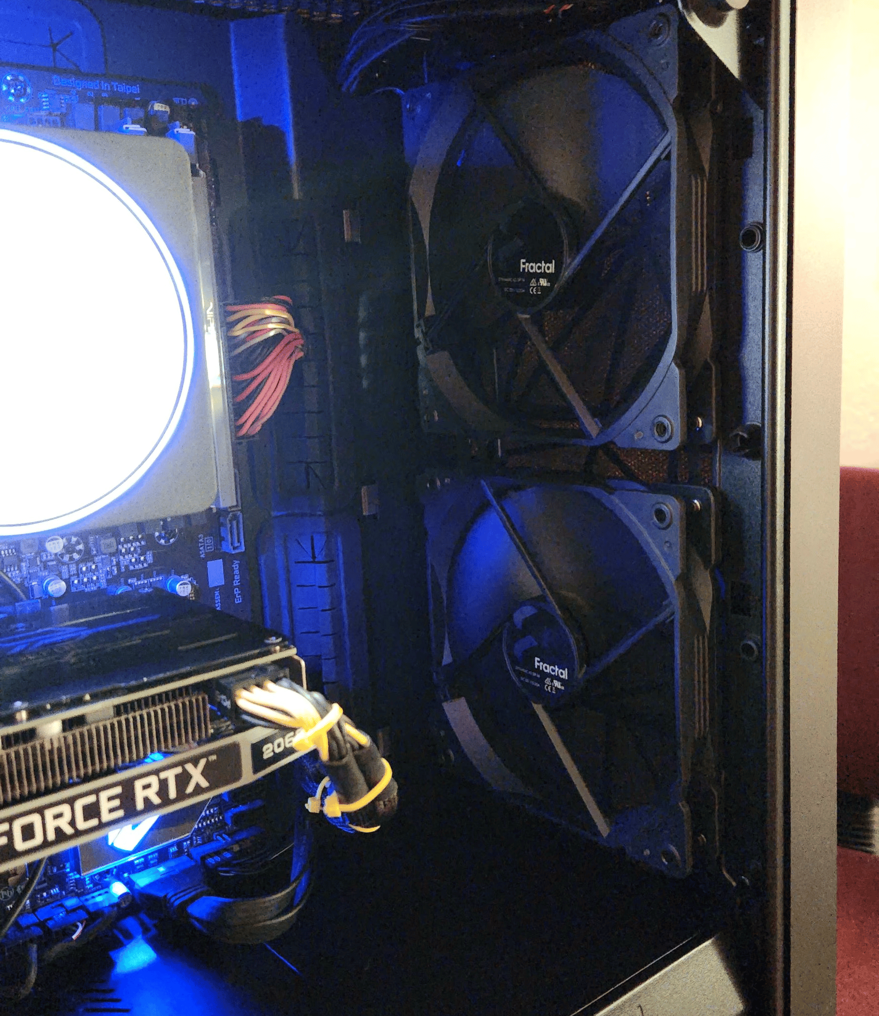 Ryzen 3600 with EVGA 2060 KO, great midrange PC!