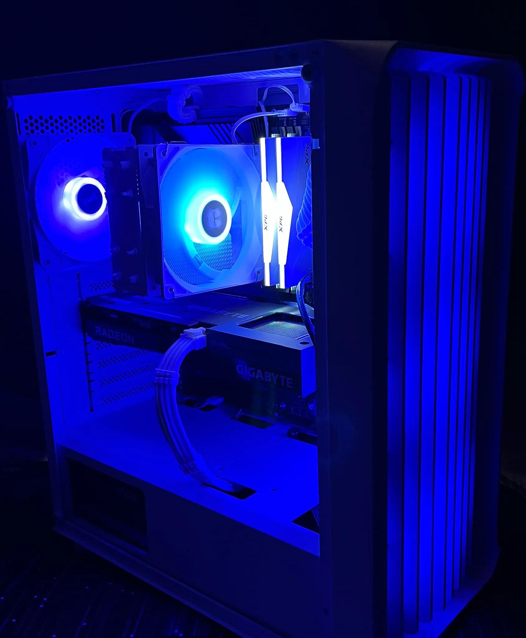 ⚪🔵DAYBREAK🔵⚪1080P Gaming and Streaming PC | AMD RX 6600, Intel Core i5, 16GB RAM, 512 NVME, 1TB SSD