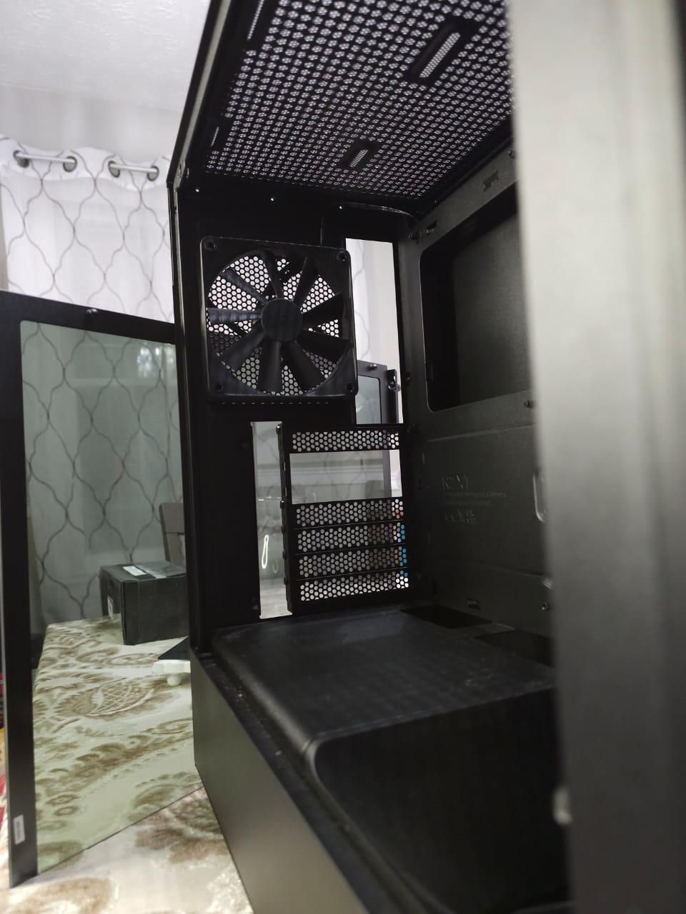 NZXT H5 Flow RGB ATX Mid-Tower Gaming Case