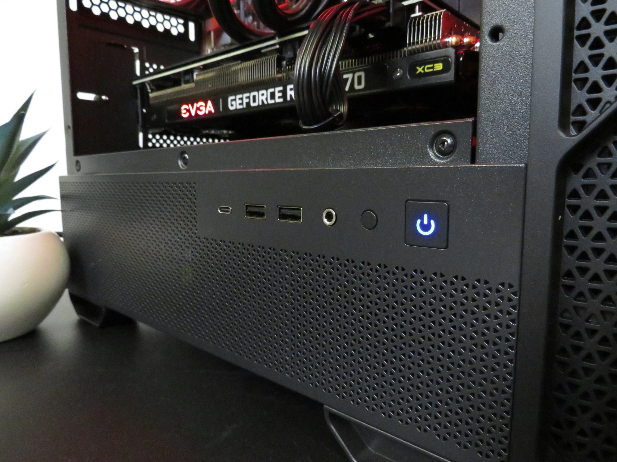 Compact POWER! Ryzen 5 7400F + EVGA RTX 3070 XC3 + 32 GB DDR5 RAM + 1 TB NVME