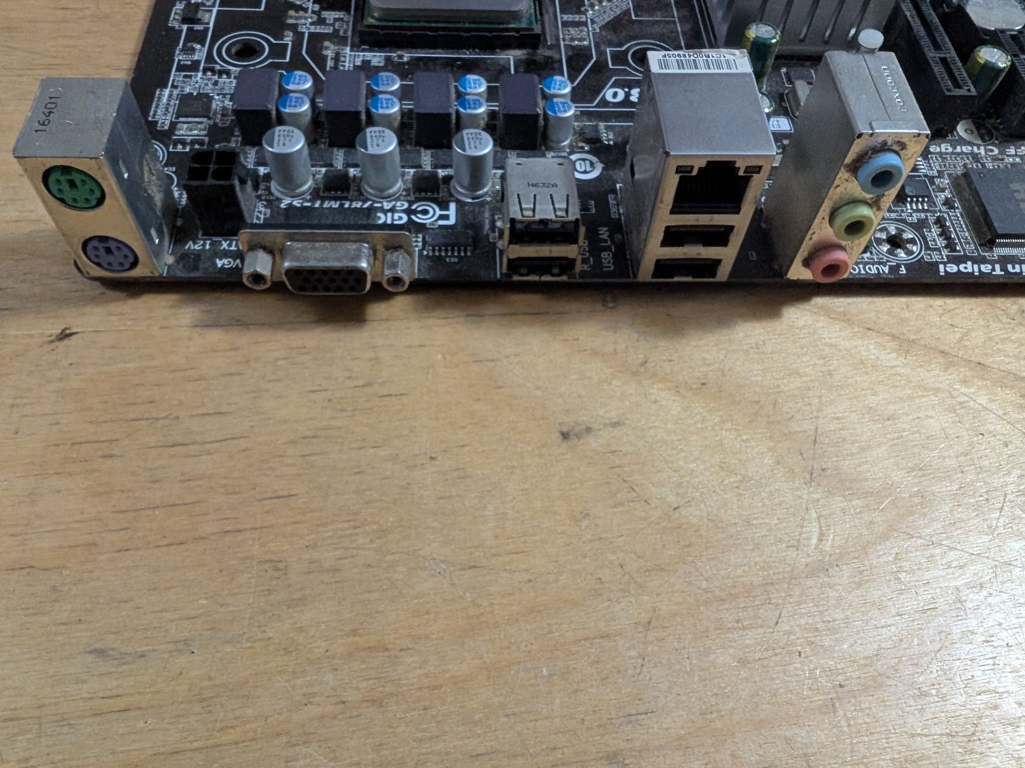 Gigabyte motherboard + AMD FX 4300 + 8GB DDR3