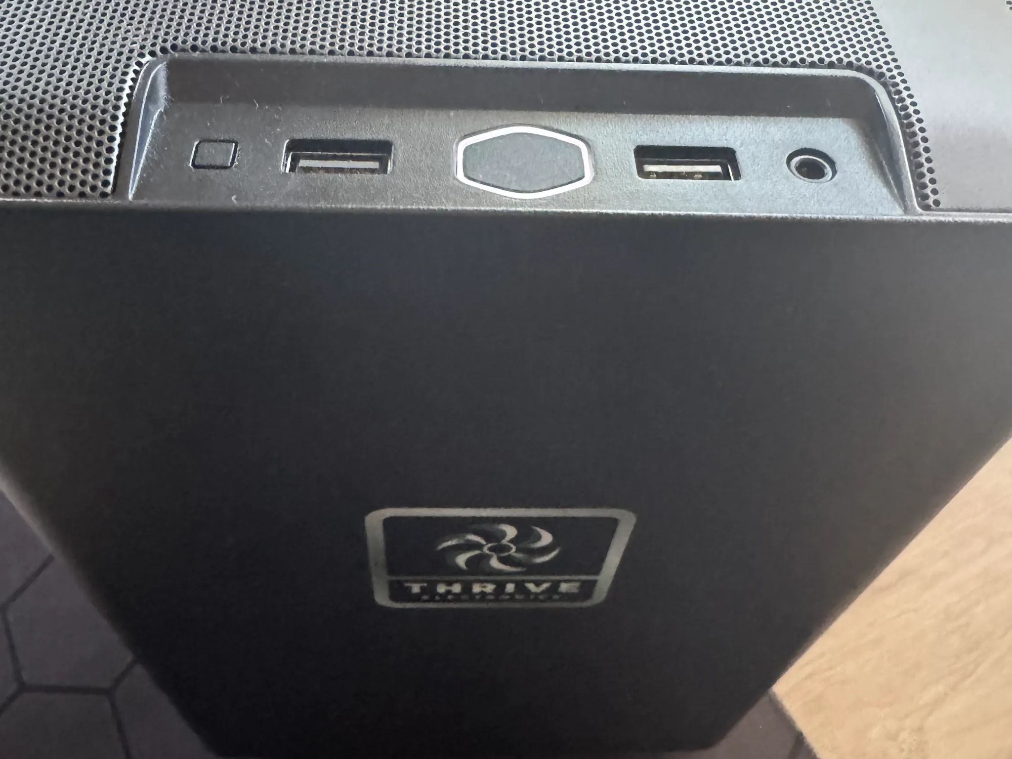 Mini-ITX RTX 2080 Ti Build | Ryzen 7 3800X | 32GB DDR4 RAM | 2TB NVMe | Cooler Master NR200