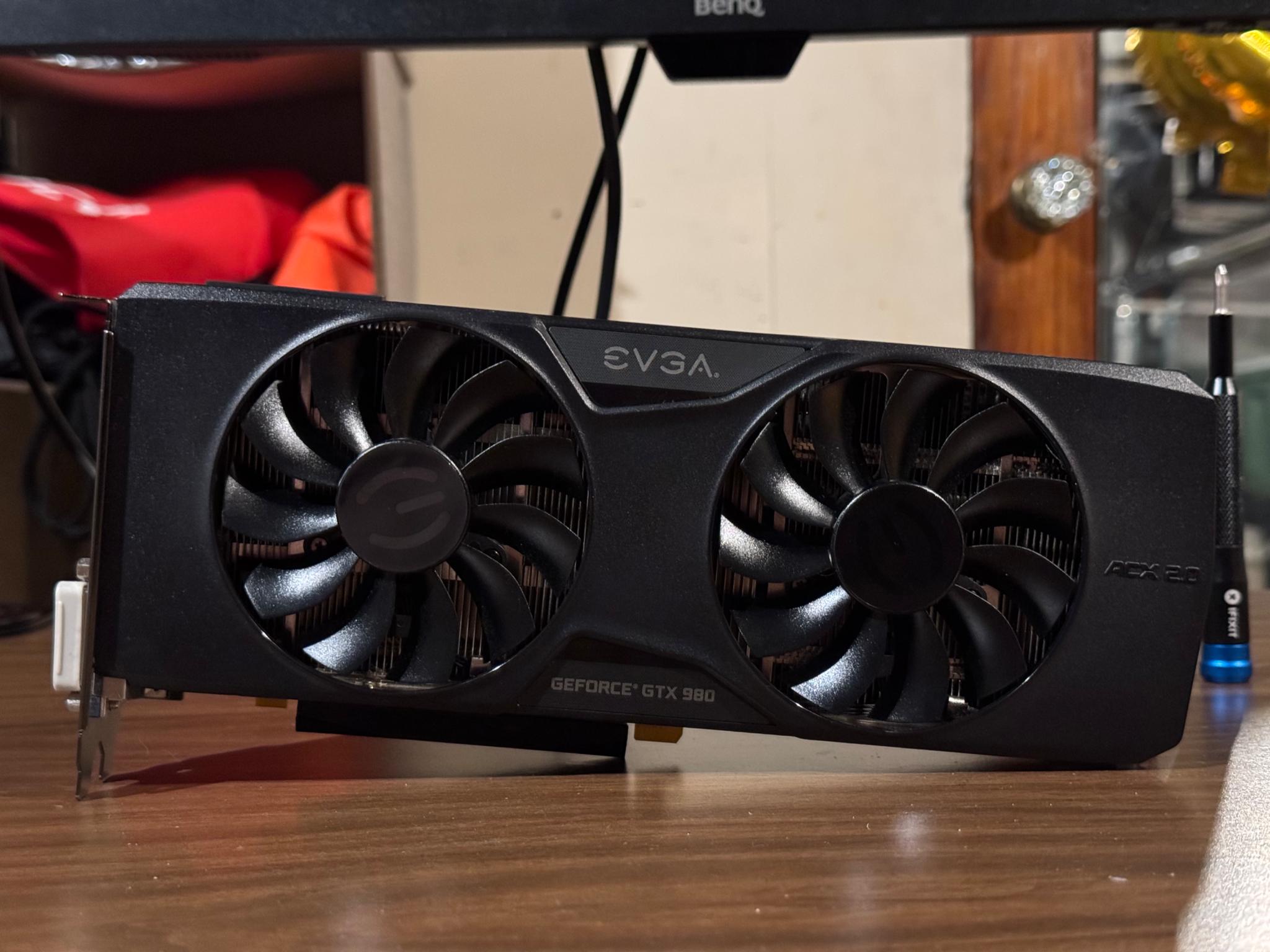 EVGA GeForce GTX 980 4GB FTW GAMING Graphics Card (04G-P4-2986-KR)
