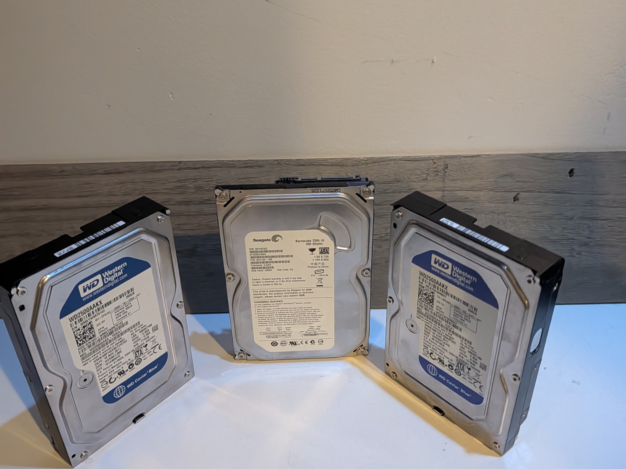 250 GB HDD