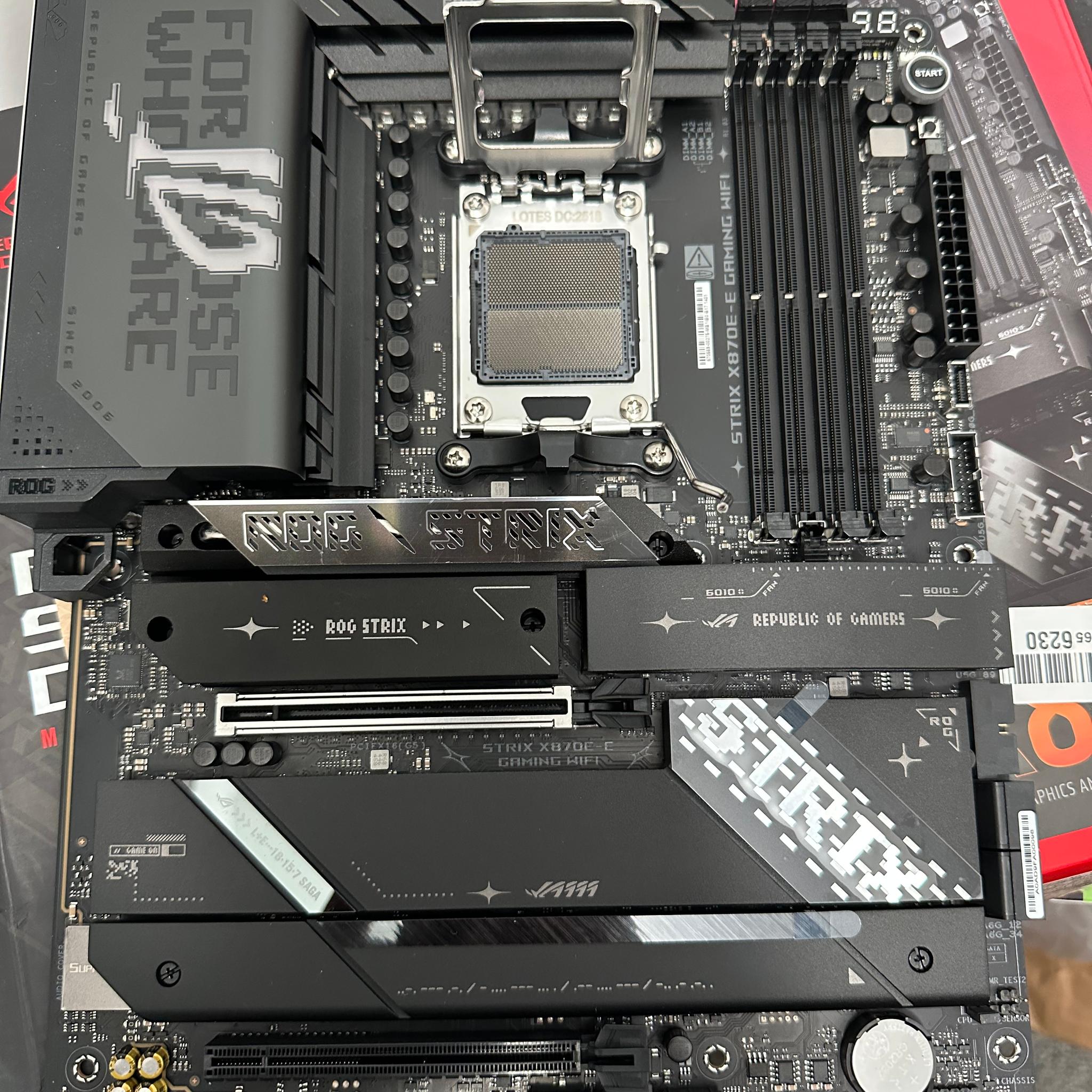 ASUS ROG Strix X870E-E Gaming WiFi AM5 ATX 9800x3d And 990 Pro 2TB