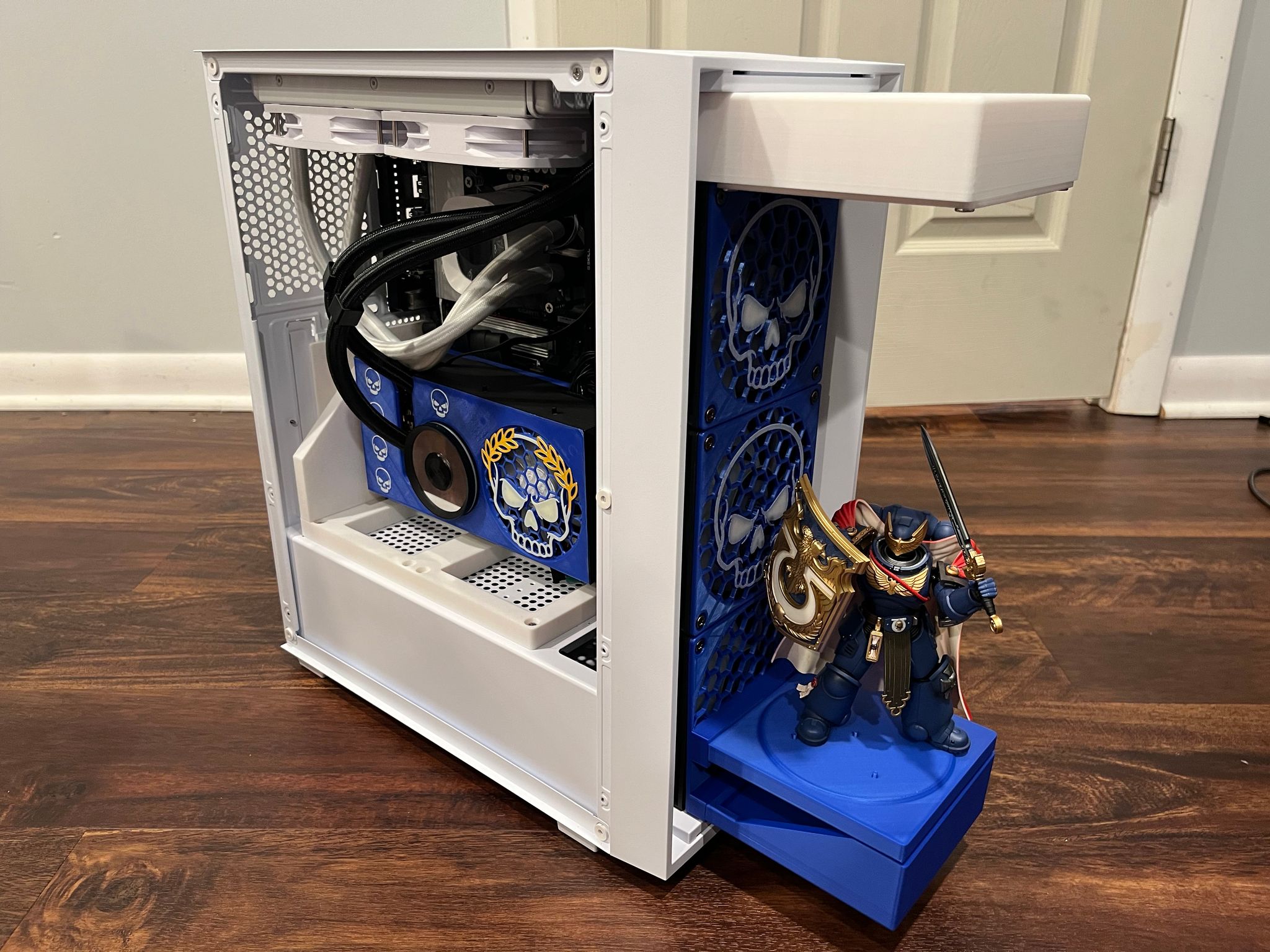 GRIMDARK RTX3080 250KF+ 16GB DDR5 PC w/ Warhammer 40K Action Figure - Dual AIO Watercool...