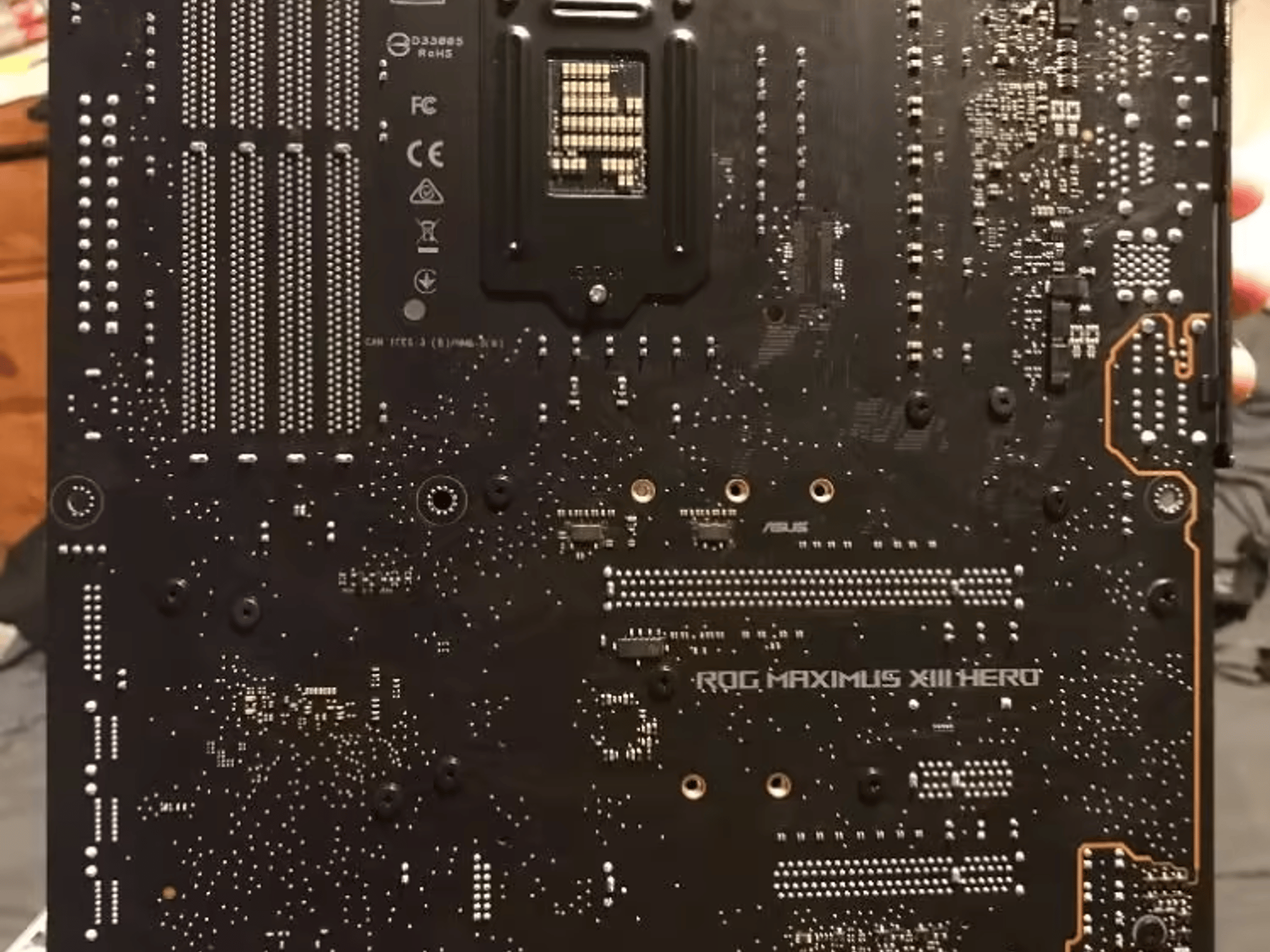 ASUS ROG MAXIMUS XIII HERO Z590 GAMING MOTHERBOARD LGA1200 socket