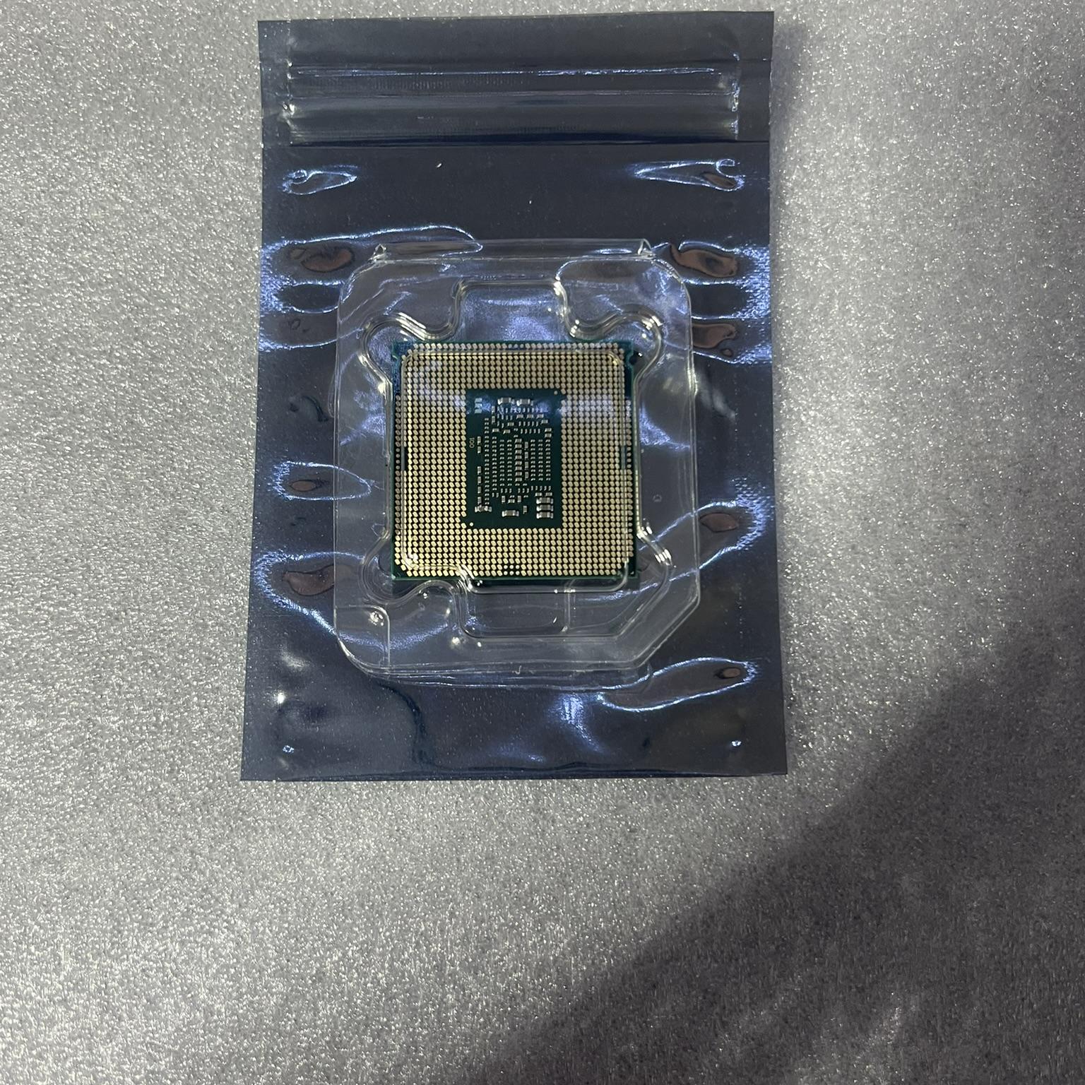 Intel i7 7700