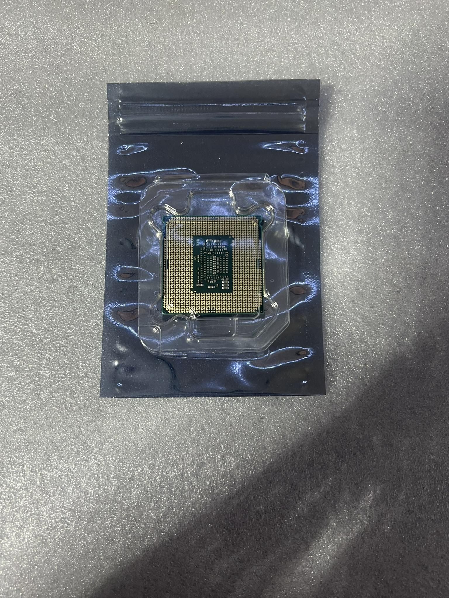 Intel i7 7700
