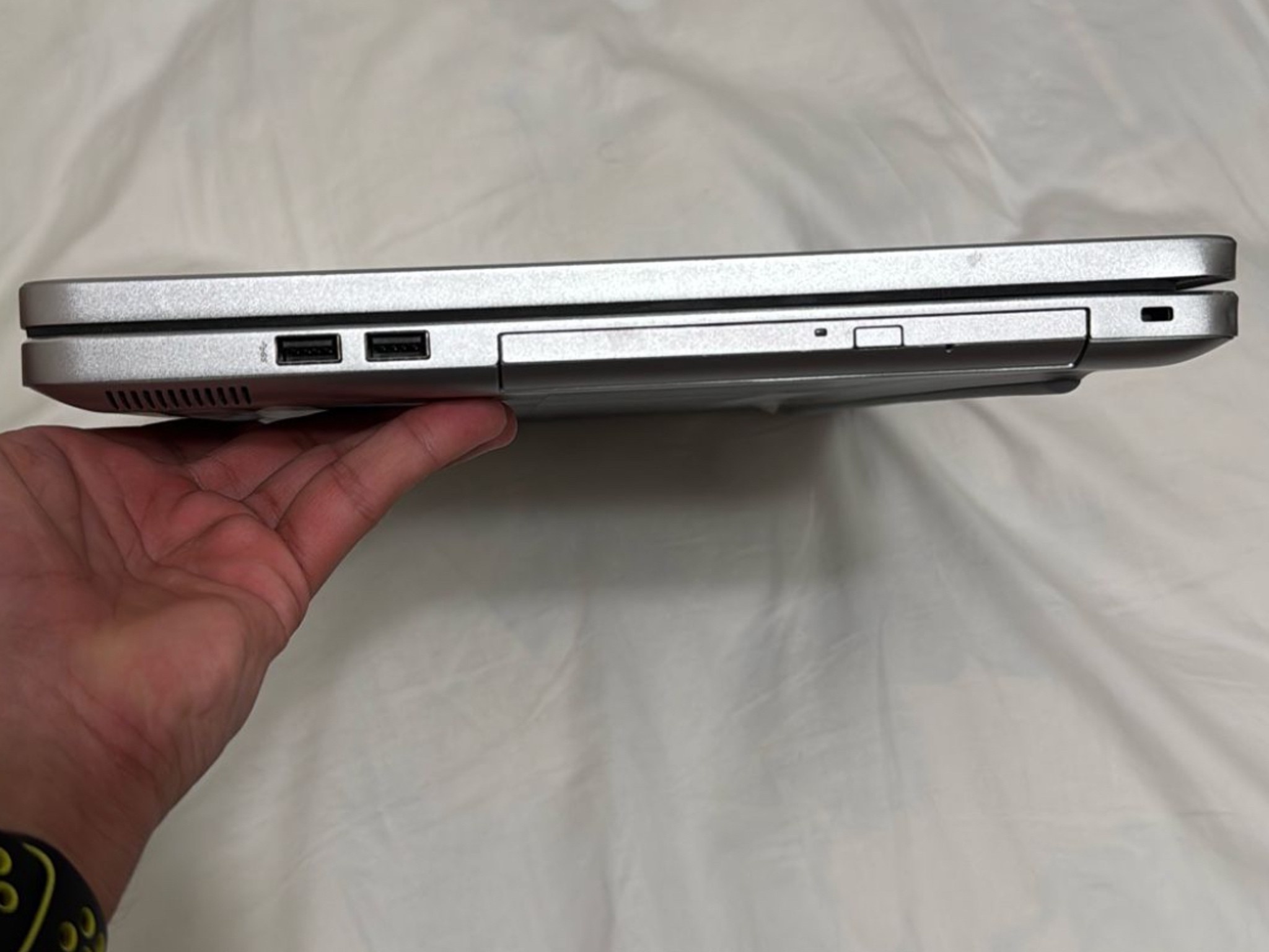 DELL Inspiron 17 700 Series 7737 (model P24E) *NO HARD DRIVE*