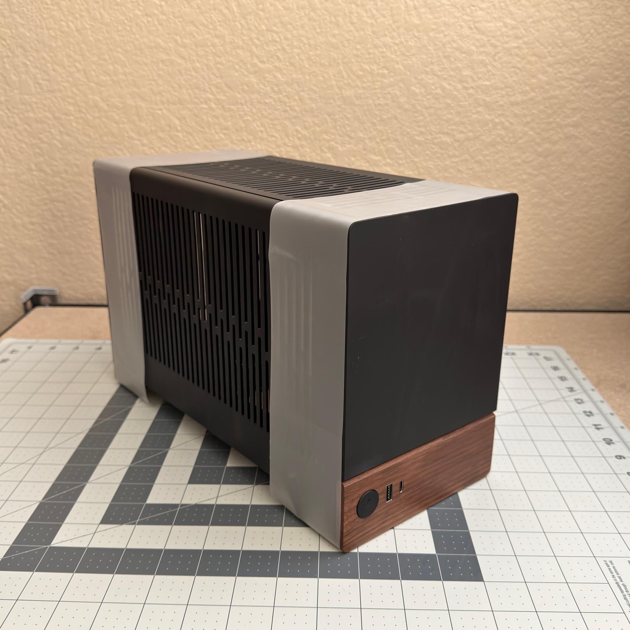 Fractal Design - Terra