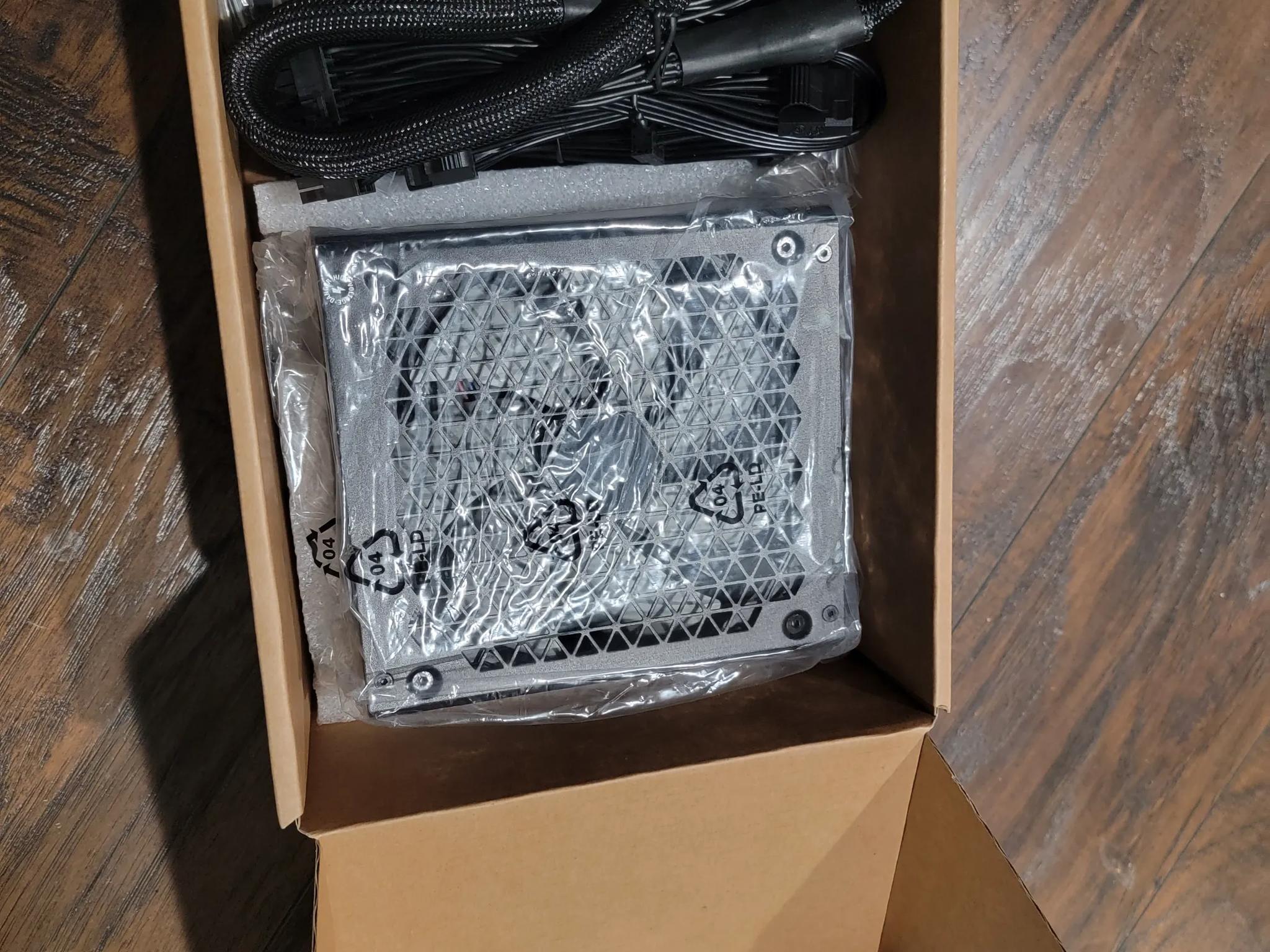 CORSAIR RM850x Fully Modular ATX Power Supply- certified REFURBISHED- Black