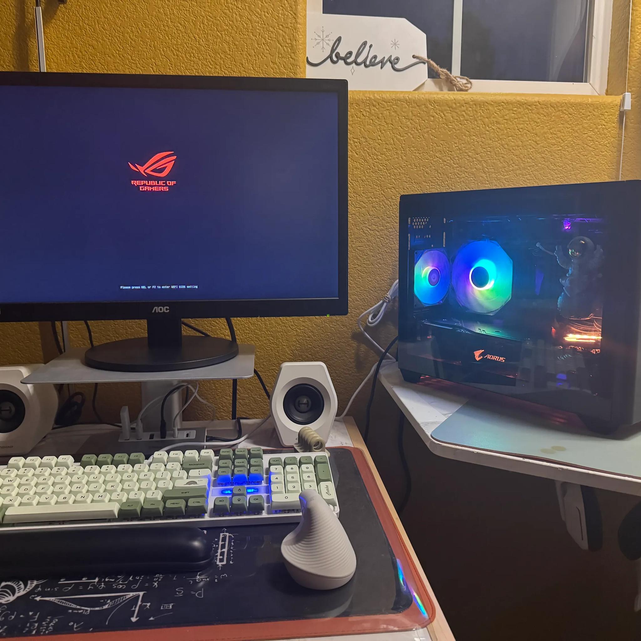 Mini-ITX RTX 2080 Ti Build | Ryzen 7 3800X | 32GB DDR4 RAM | 2TB NVMe | Cooler Master NR200