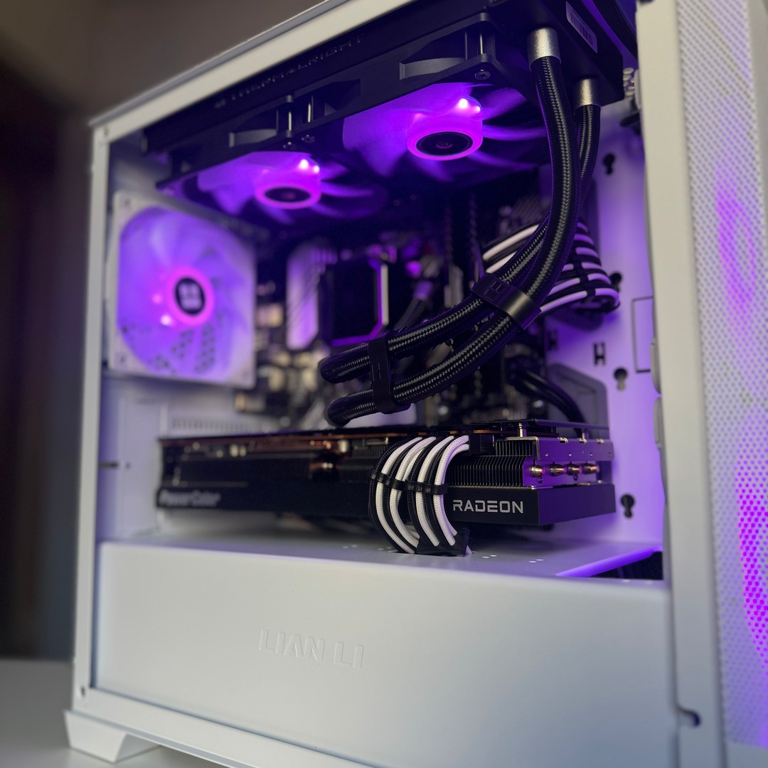 🐼 1440p Gaming PC - RX 7700XT | Ryzen 7 5700X | 32GB RAM | 1TB