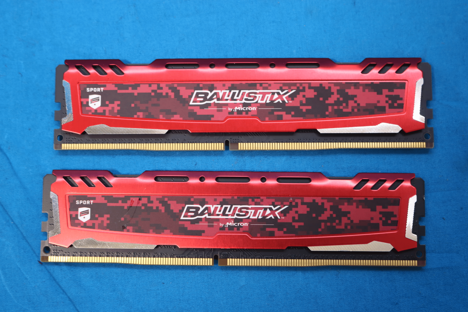 Crucial Ballistix 8GB (2x4GB) DDR4 2400MHz CL16 1.2V BLS4G4D240FSE.8FBD