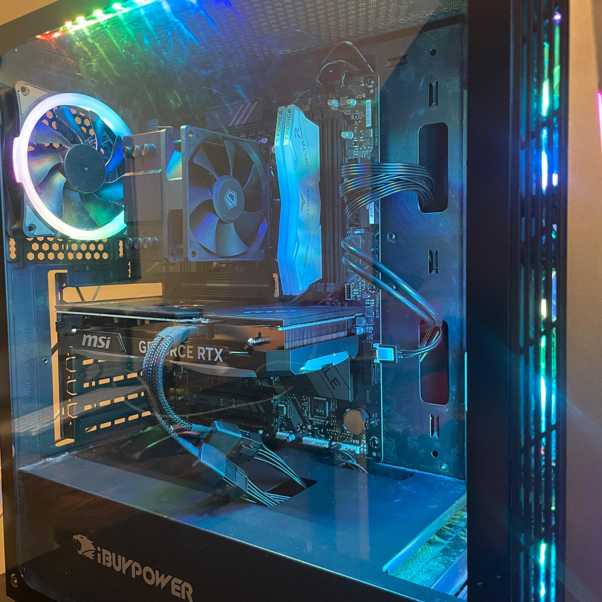 BRAND NEW GAMING PC (7800x3d 4070 SUPER 4TB SSD 32GB RAM)
