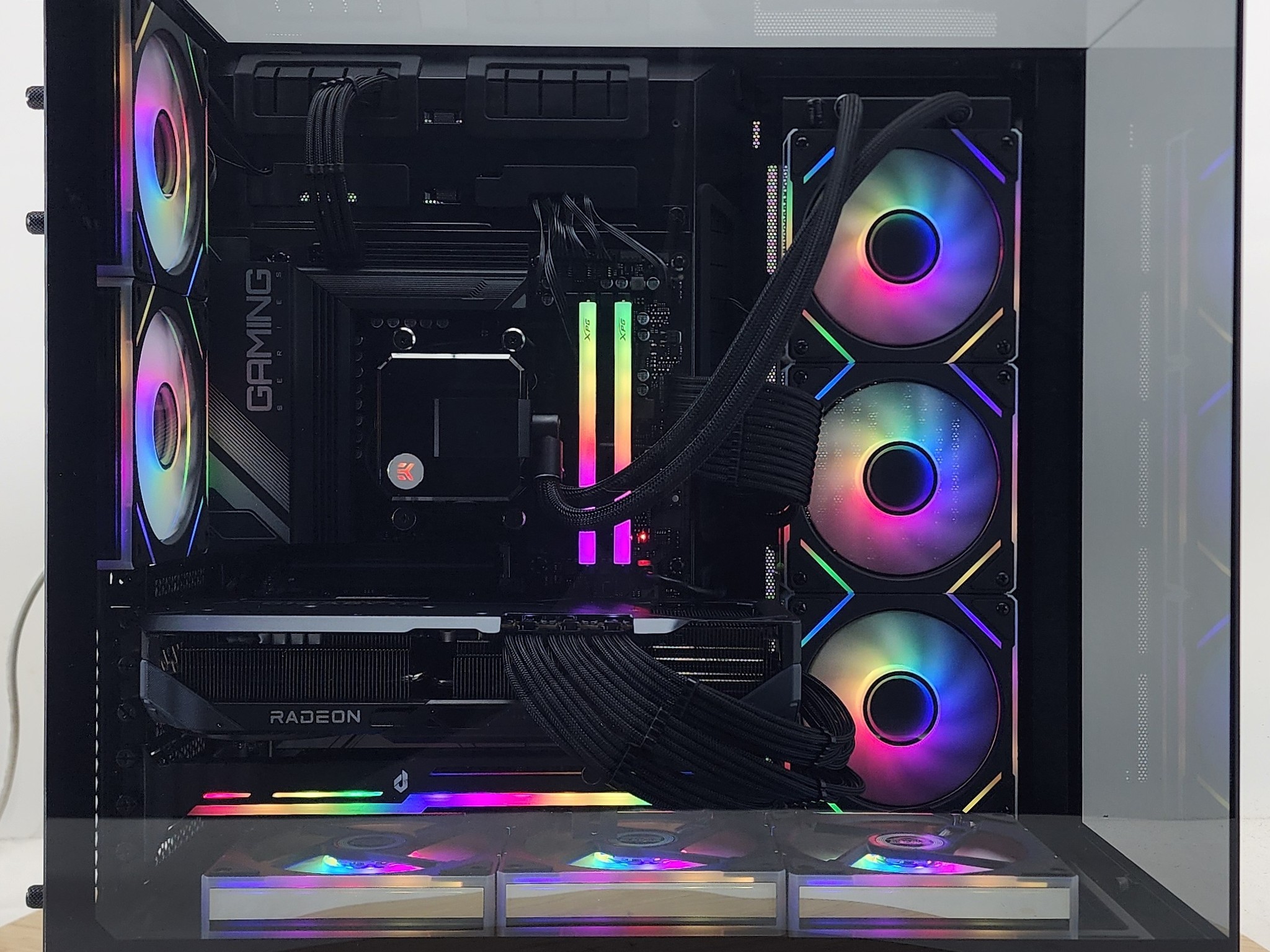 Gaming PC Ryzen 7 9700X 32GB RAM 2TB SSD RX 9070 XT 16GB Windows 11 Computer
